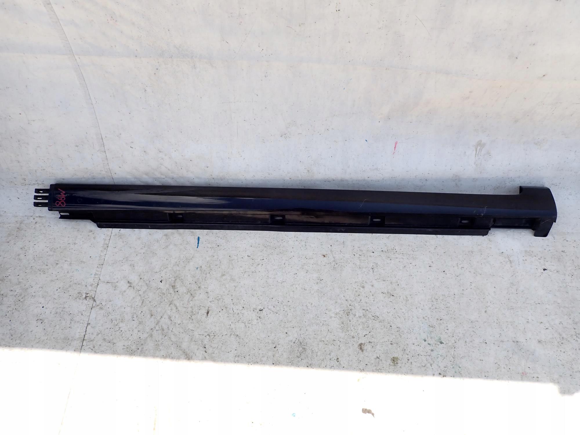 VW PASSAT B7 10-14 threshold right moulding threshold right