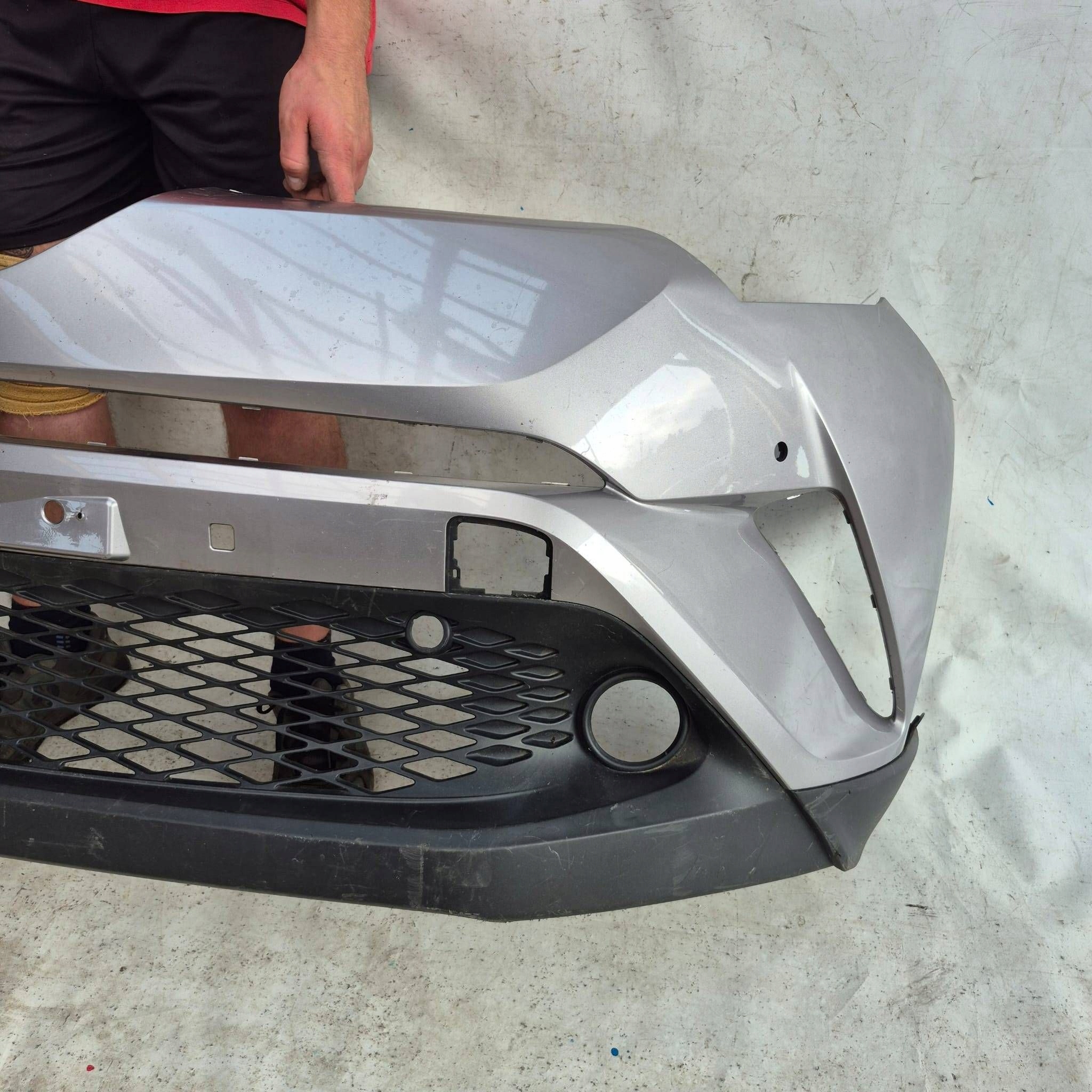 TOYOTA C-HR e 1 16-19 Paraurti Anteriore Anteriore 6XPDC