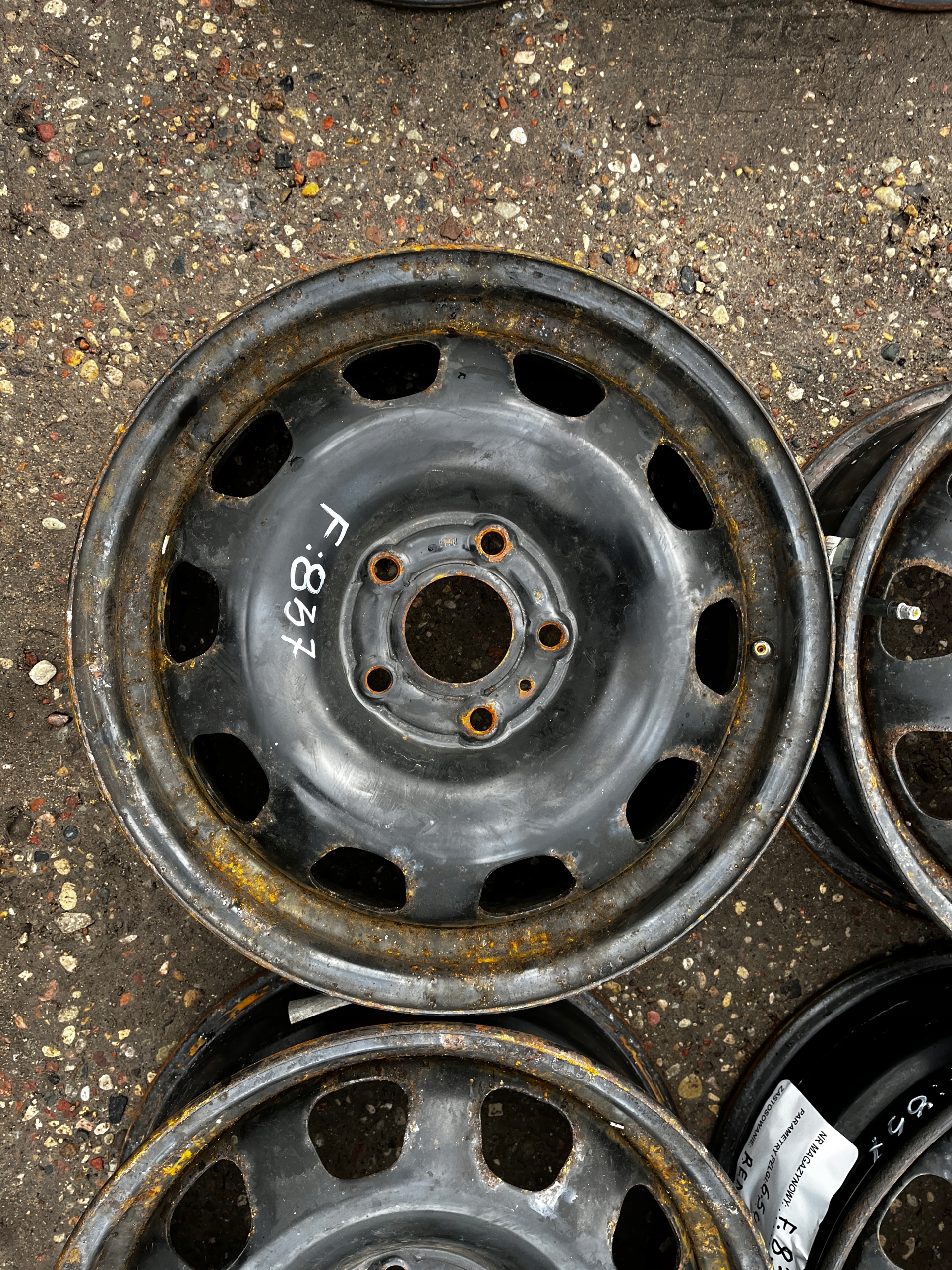 FELGI STALOWE 6,5X16 5X114,3 ET50 DACIA DUSTER RENAULT CZUJNIKI Model 403003735R