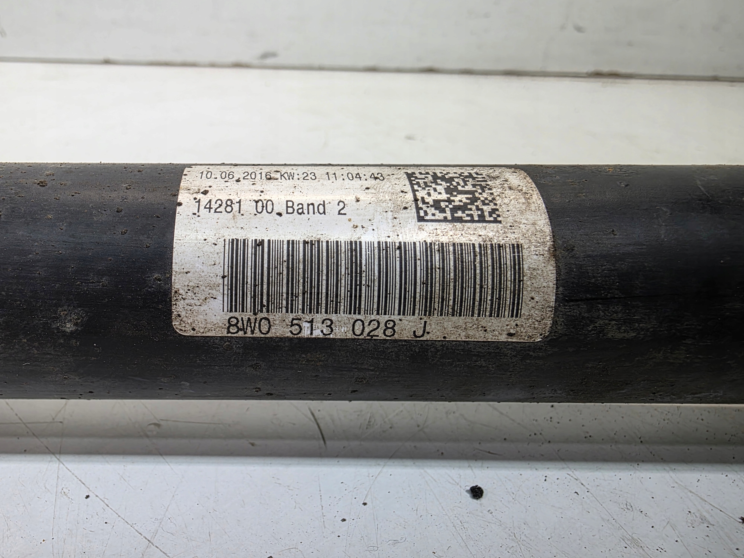 shock absorber left right rear part AUDI A4 B9 A5 8W 8W0513028J original !!!