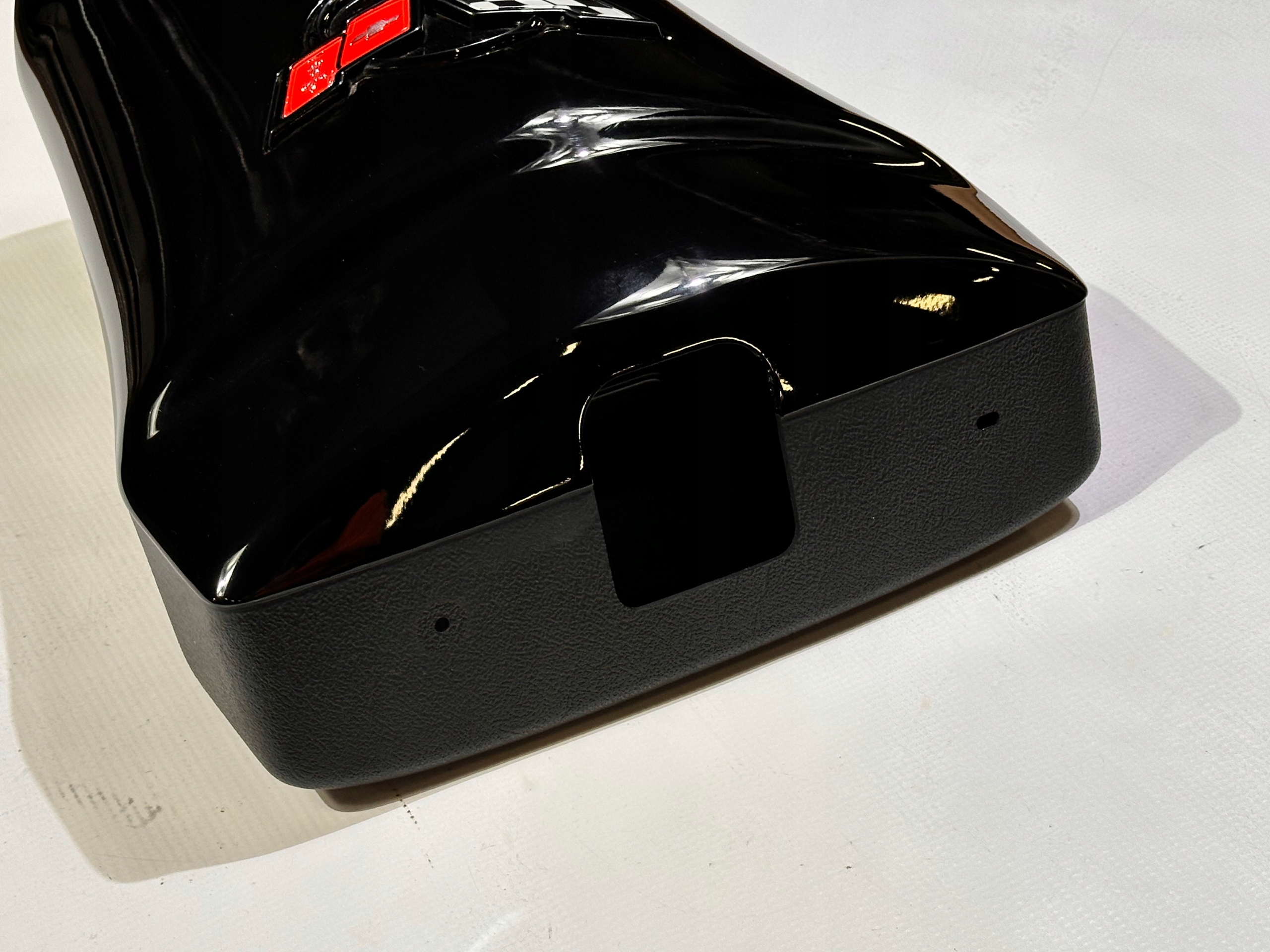 Panel Couverture tablier moteur de la serrure logo Corvette C5 Cabrio