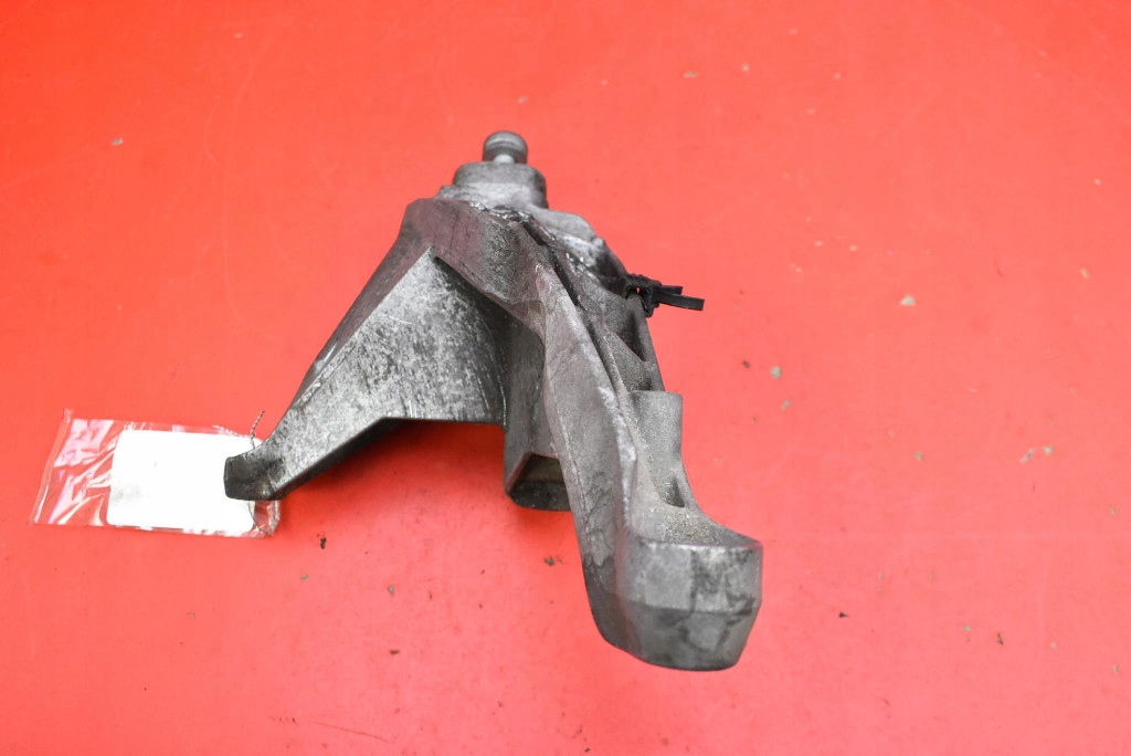 holder engine mount left 4G0199307Q AUDI A6 C7 2.0 TDI 190 KM 14-20