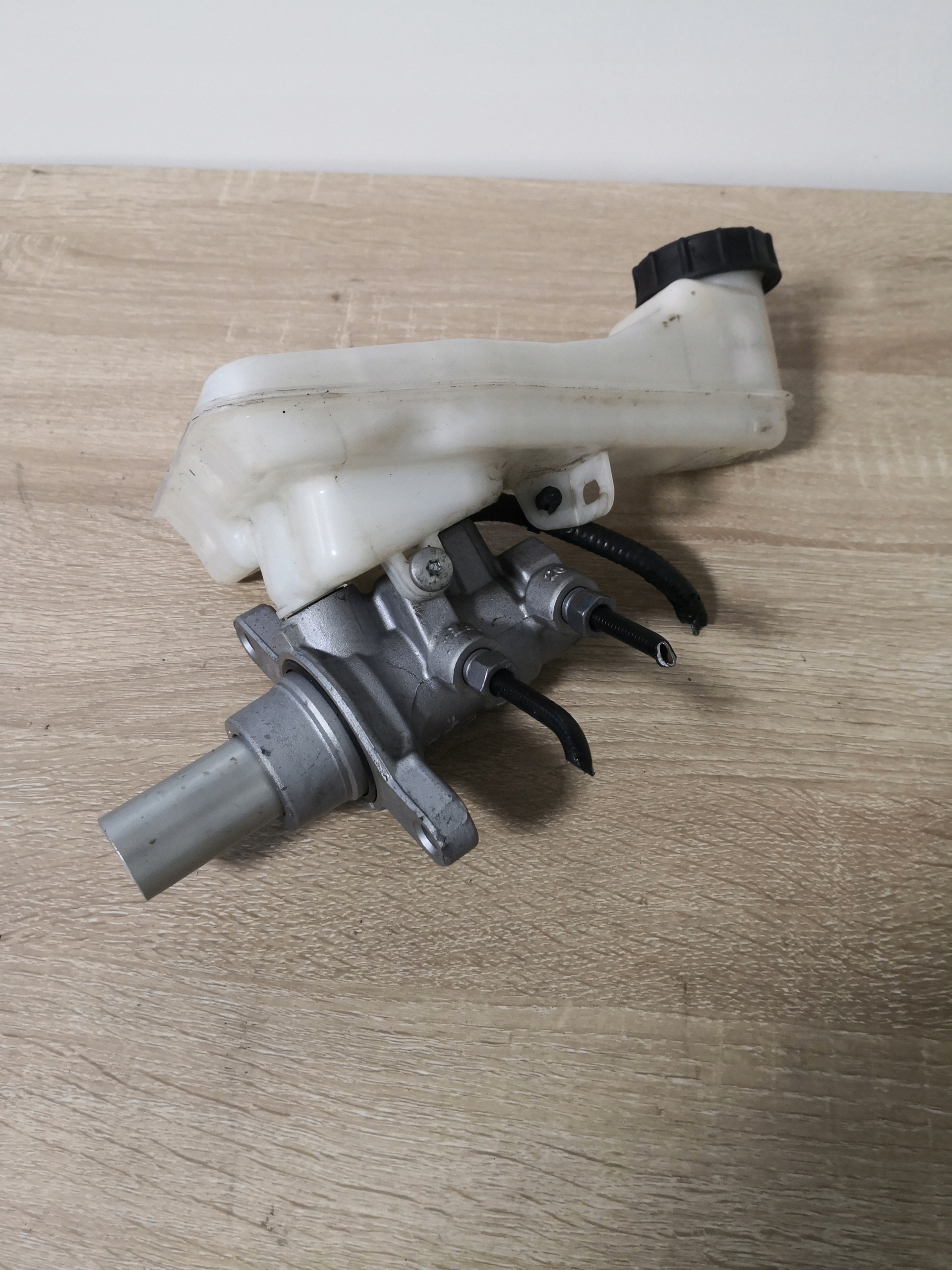 Behälter des Gasses Brems- FORD MONDEO MK5