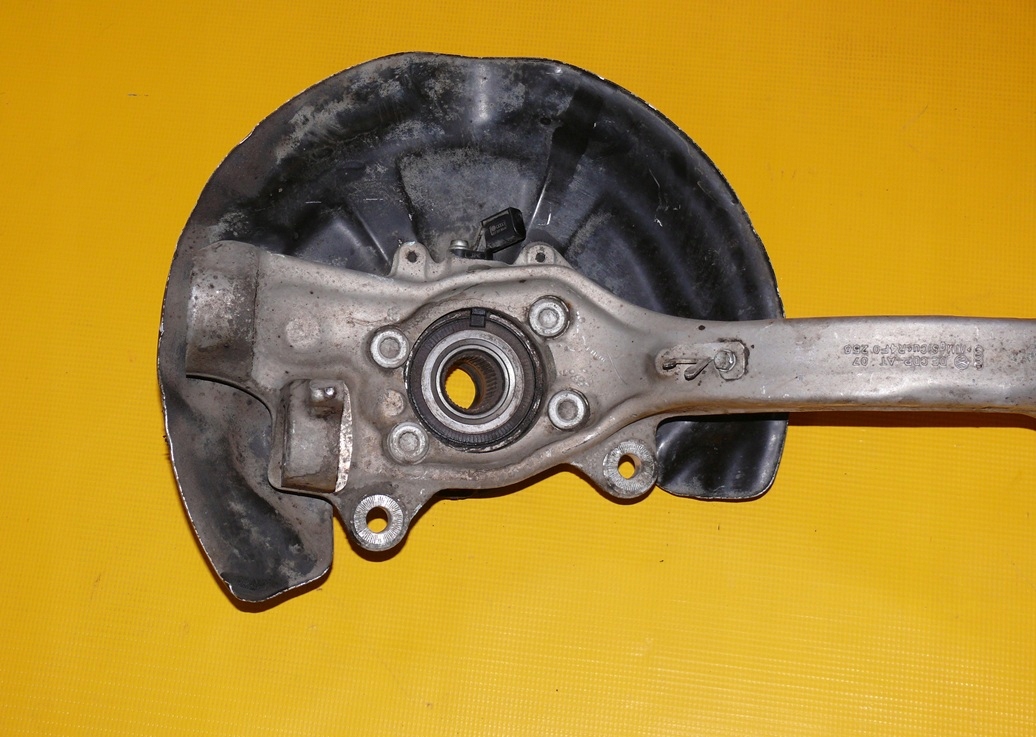 of the pivot swing sensor ABS right front AUDI A6 C6 QUATTRO 4x4 04-08r.