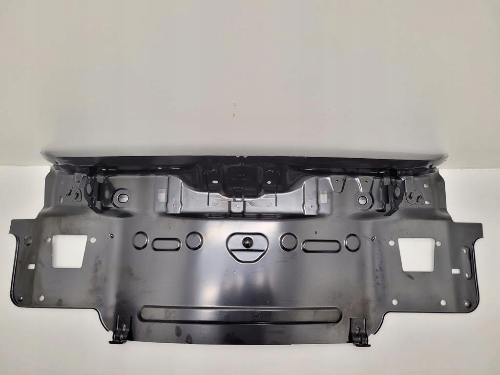 AUDI Q4 E-TRON PAS TYLNY