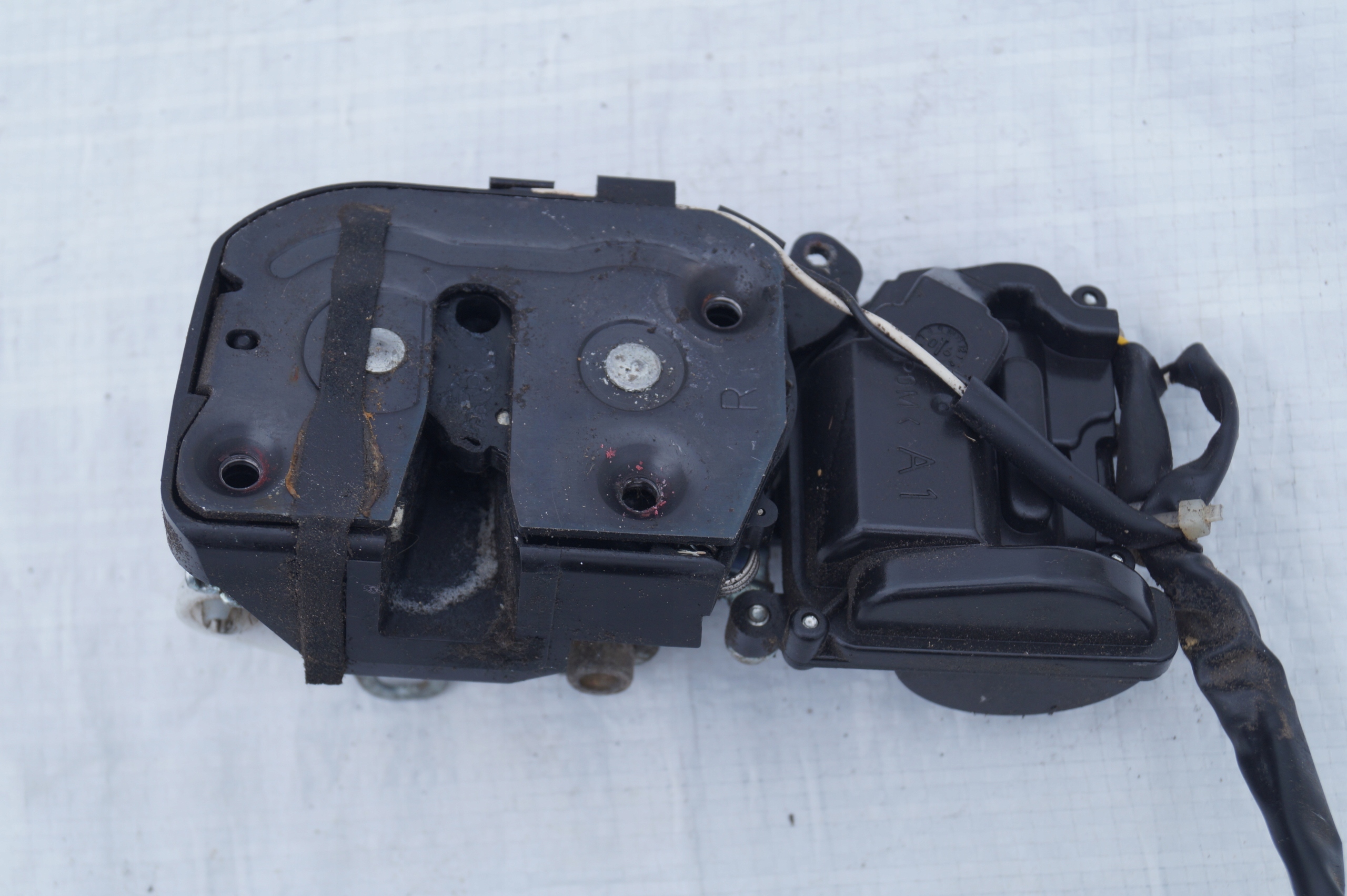 lock door front right BRILLIANCE BS6 5 of cables