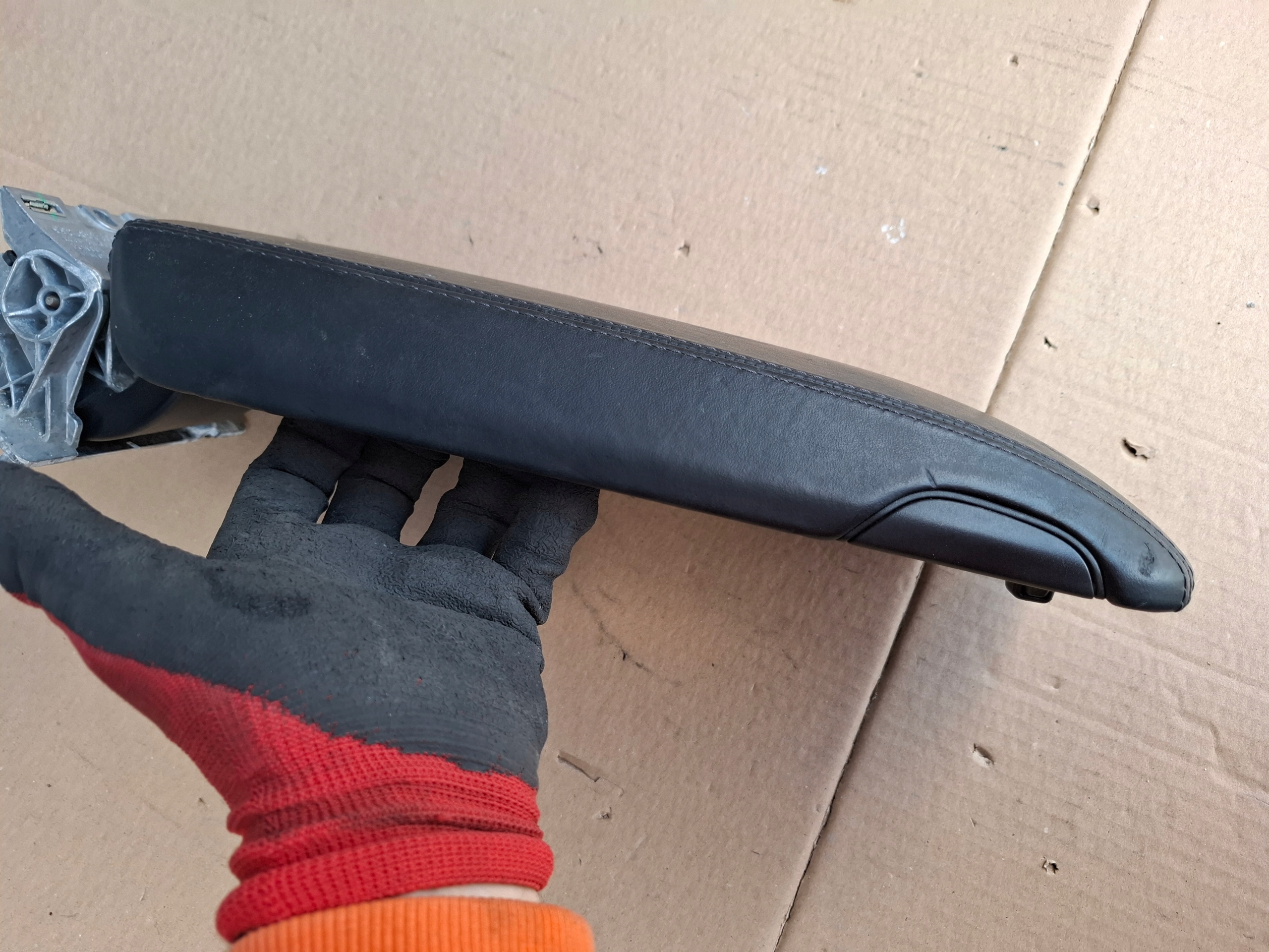PORSCHE 911 992 armrest leather 992857098