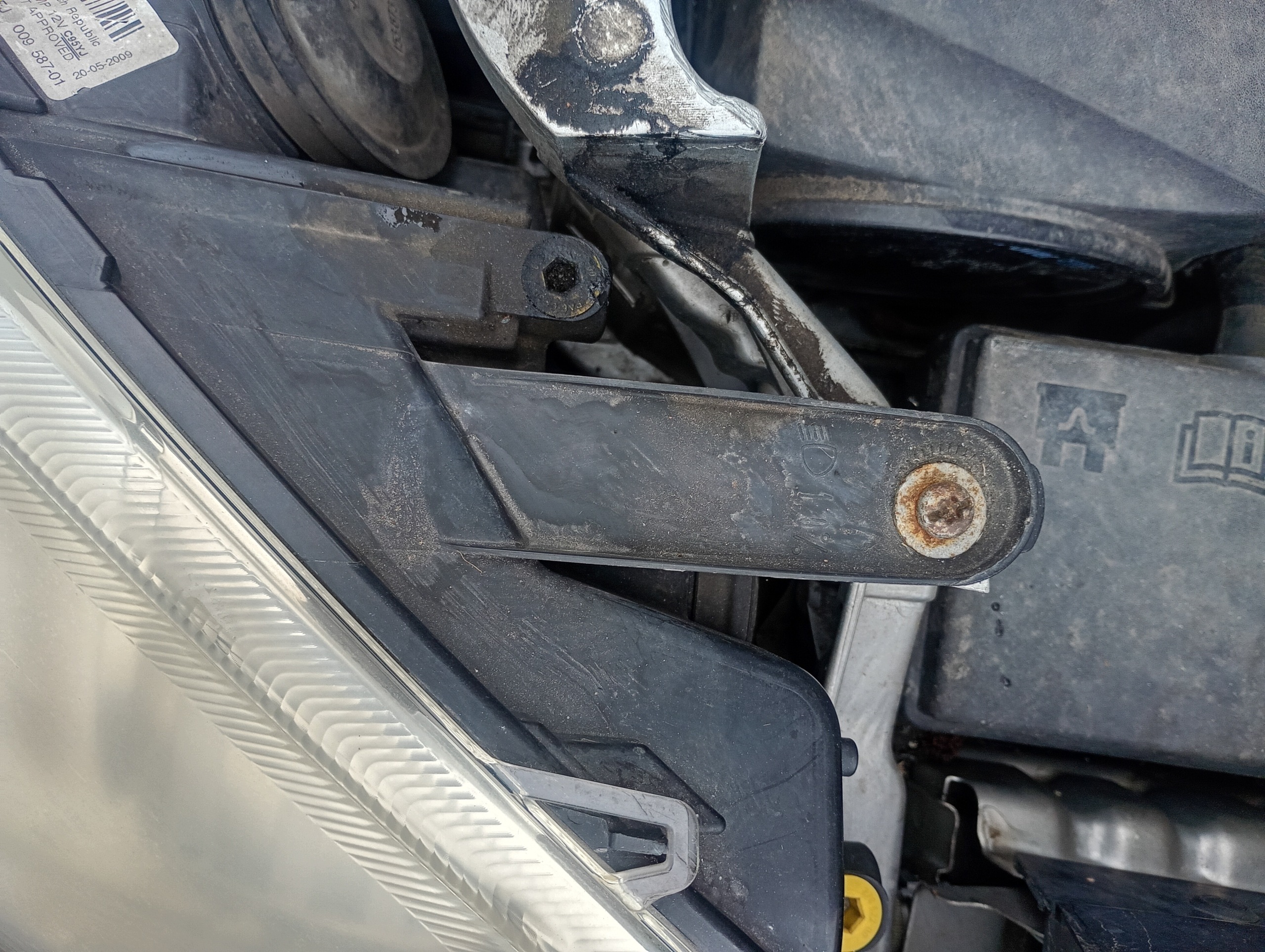 Reflektor light left front front Ford C-MAX 1 and FL 07-11