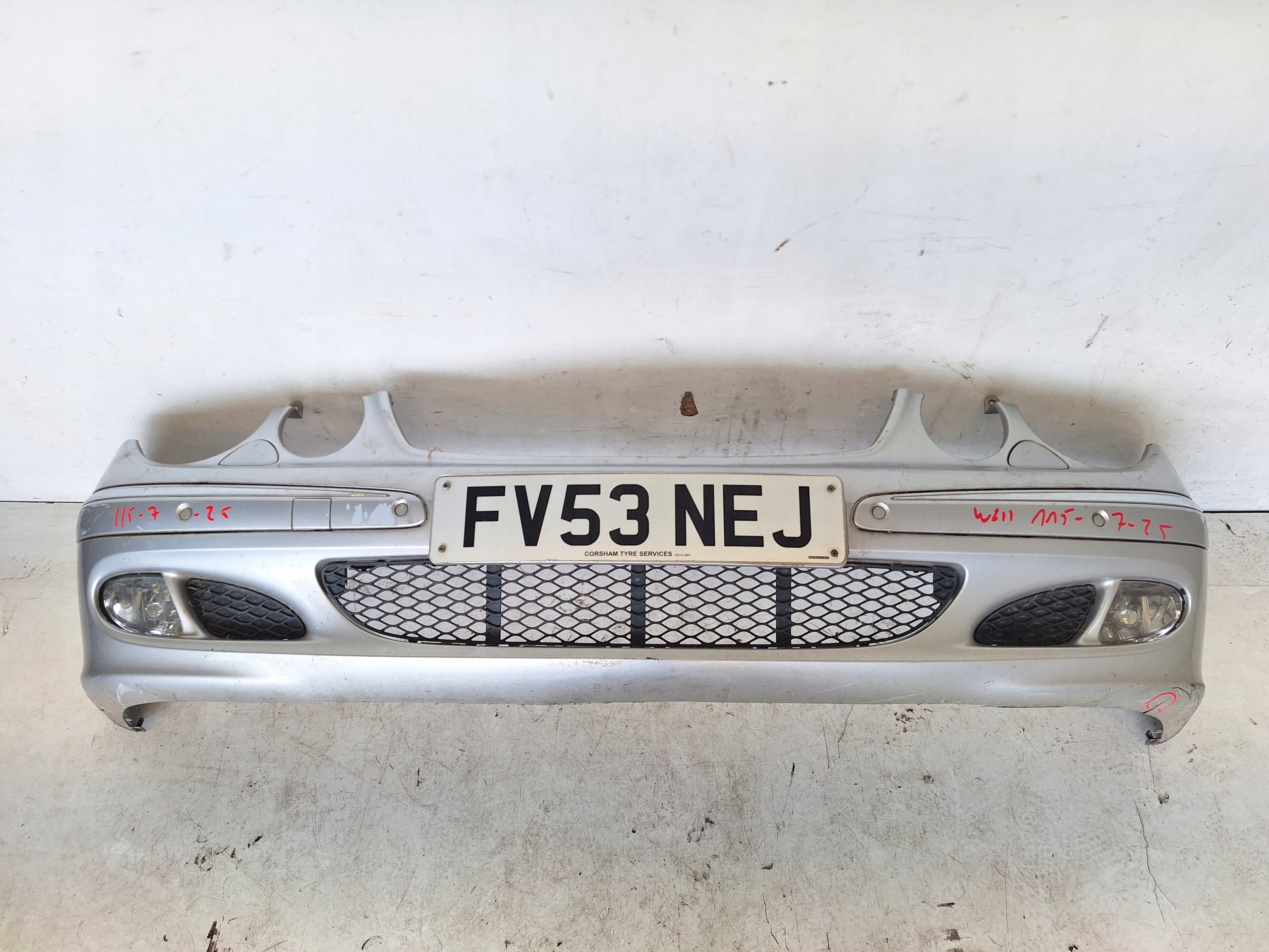 MERCEDES E-KLASA W211 02-06 bumper XENON + PDC