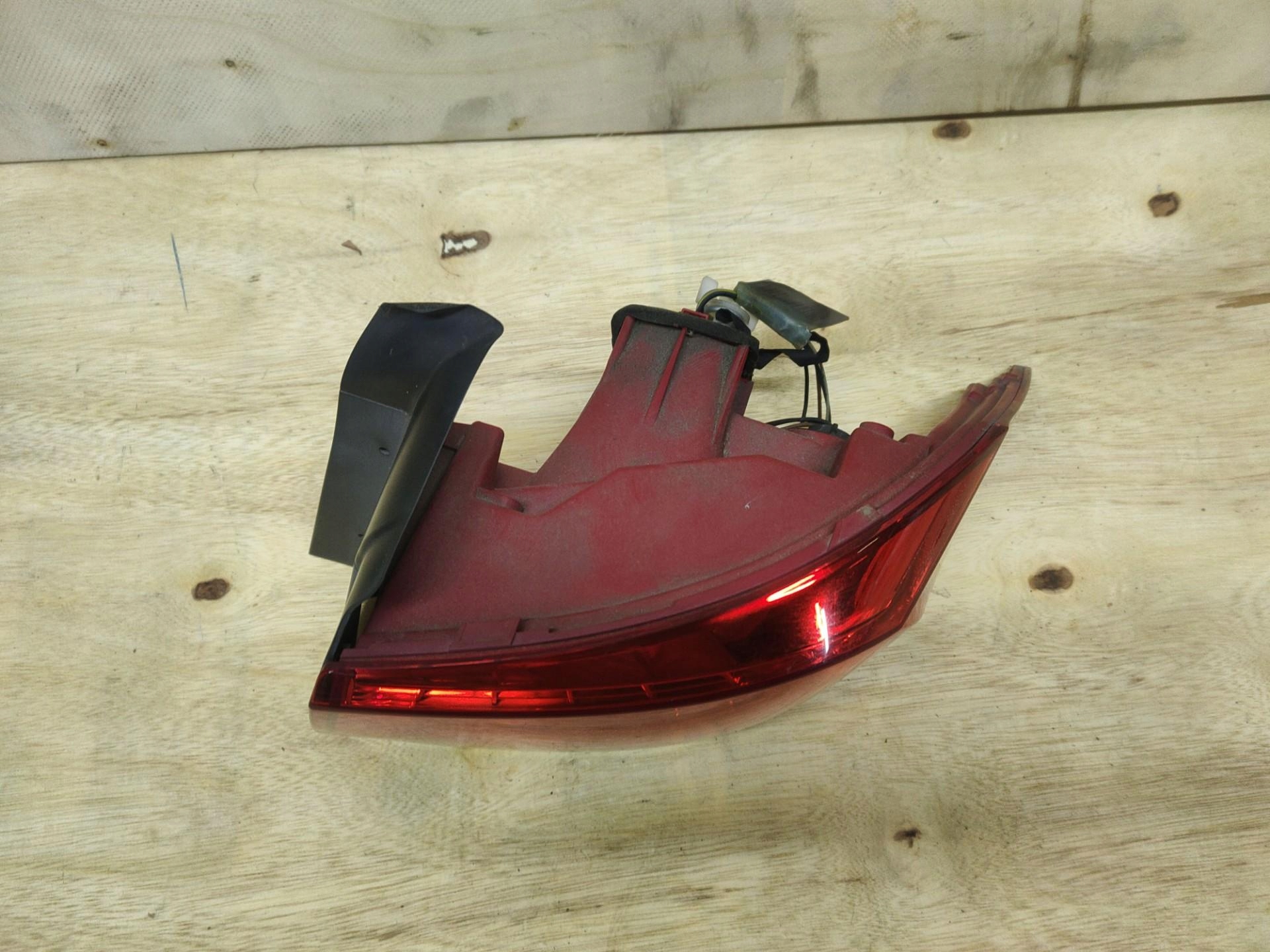 light rear right side Volkswagen Passat B7 2011 2SK010744-02
