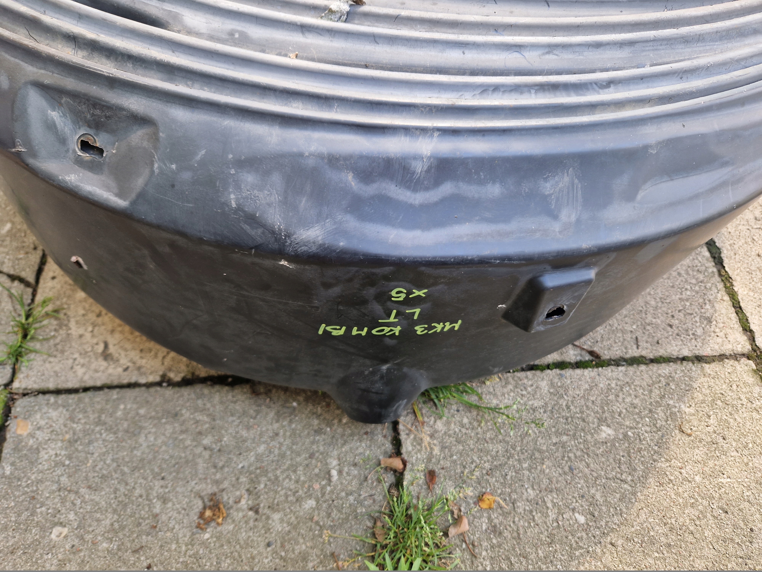 FORD MONDEO MK3 KOMBI mudguard left rear part rear.