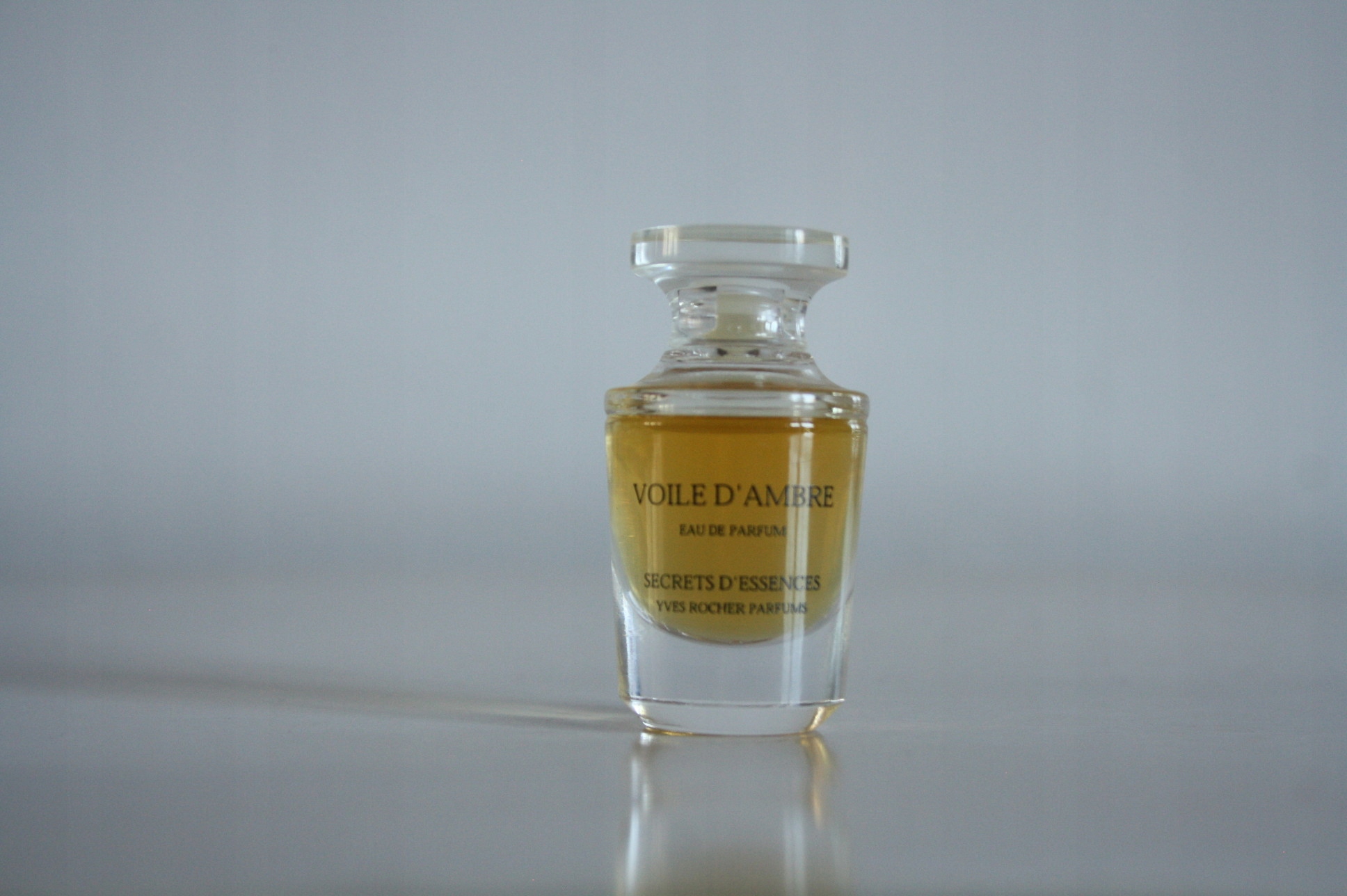 PERFUMY KOLEKCJONERSKA MINIATURA ROCHER SECRETS... VOILE D'AMBRE EDP (5 ML