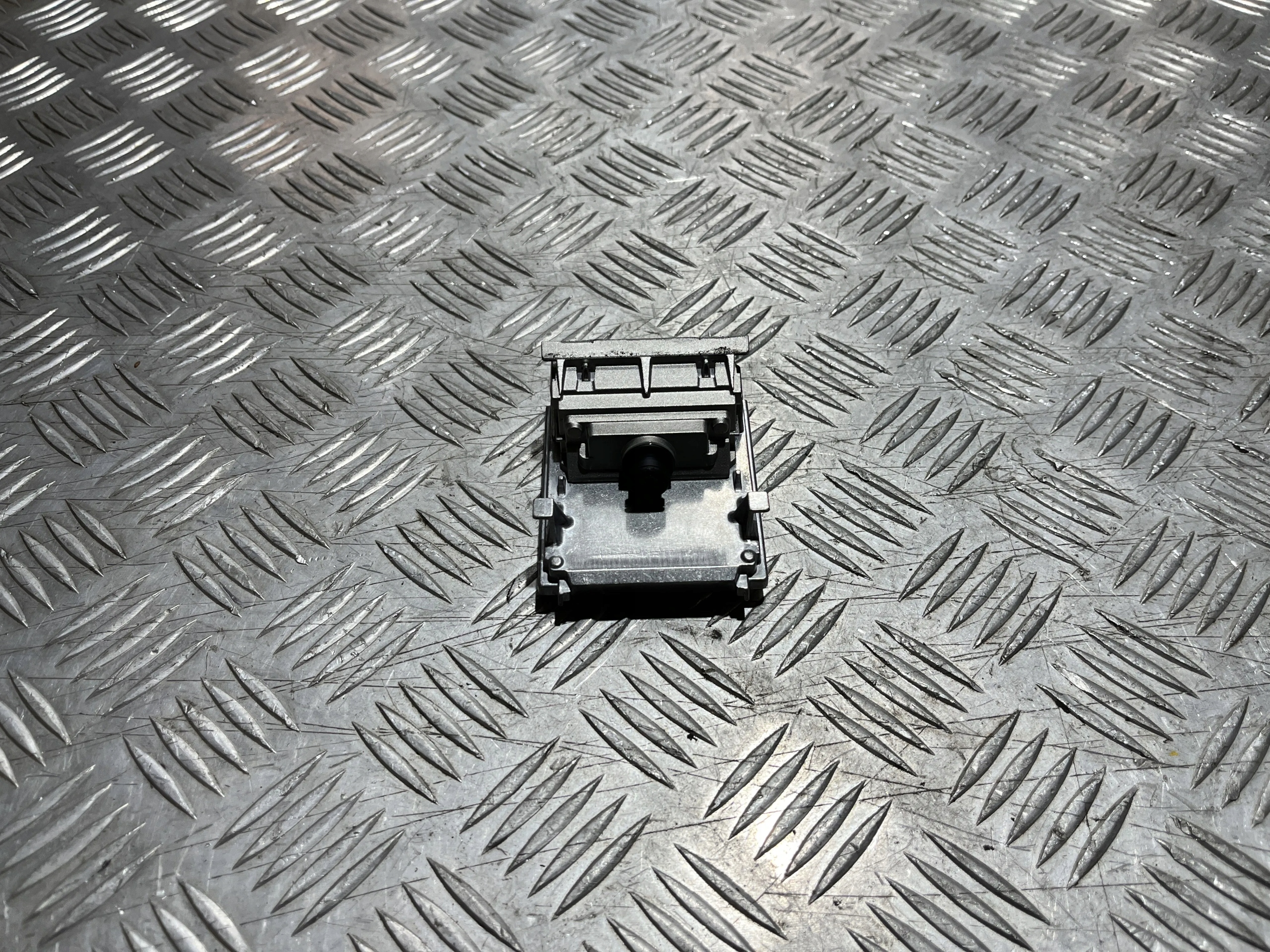 ассистент полосы движения renault CAPTUR II 19-