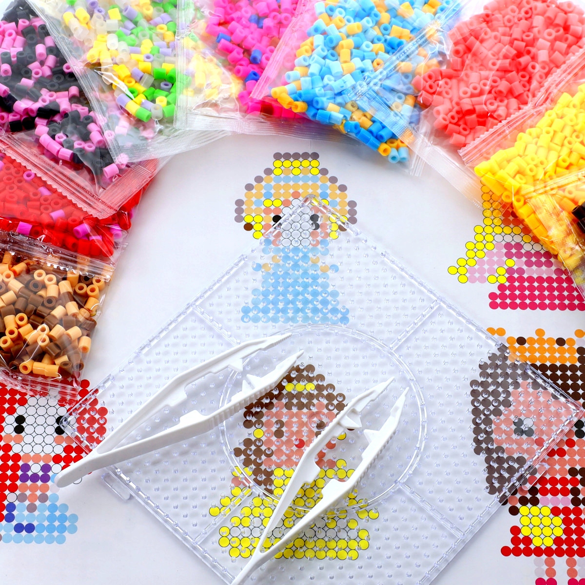 DUŻY ZESTAW KORALIKÓW DO PRASOWANIA KORALIKI WZORNIKI DLA DZIECI 3000 sztuk Rodzaj prasowanki