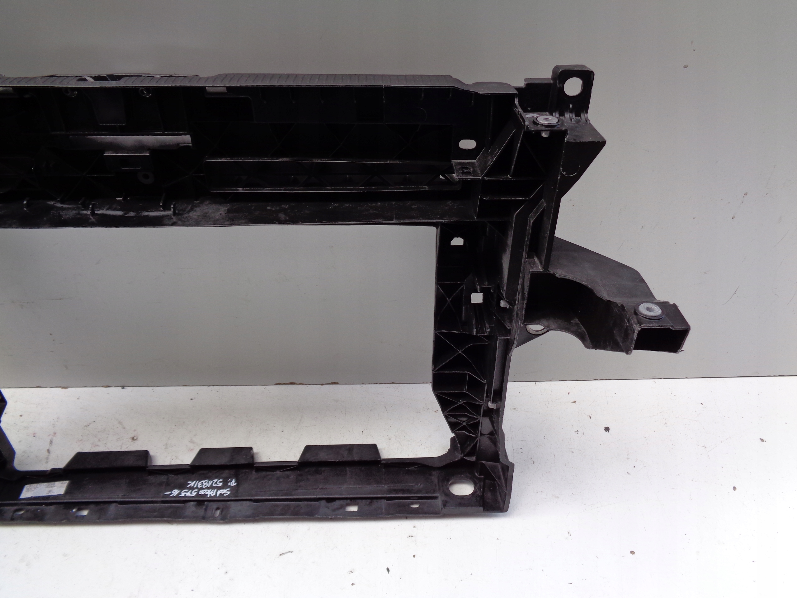 bar, wall front SEAT ATECAV 575 16- NR 52183