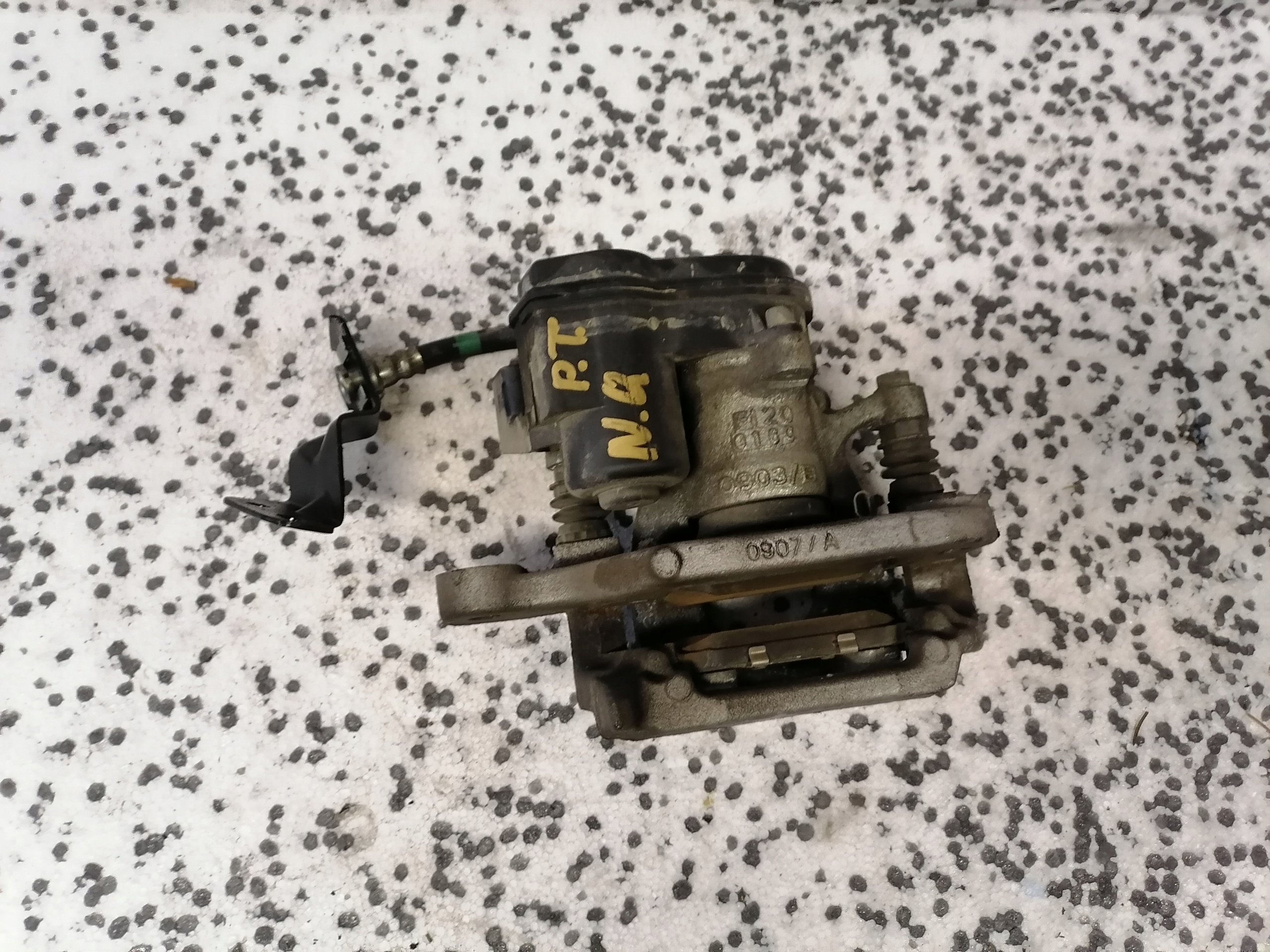 caliper right rear part NISSAN QASHQAI J11