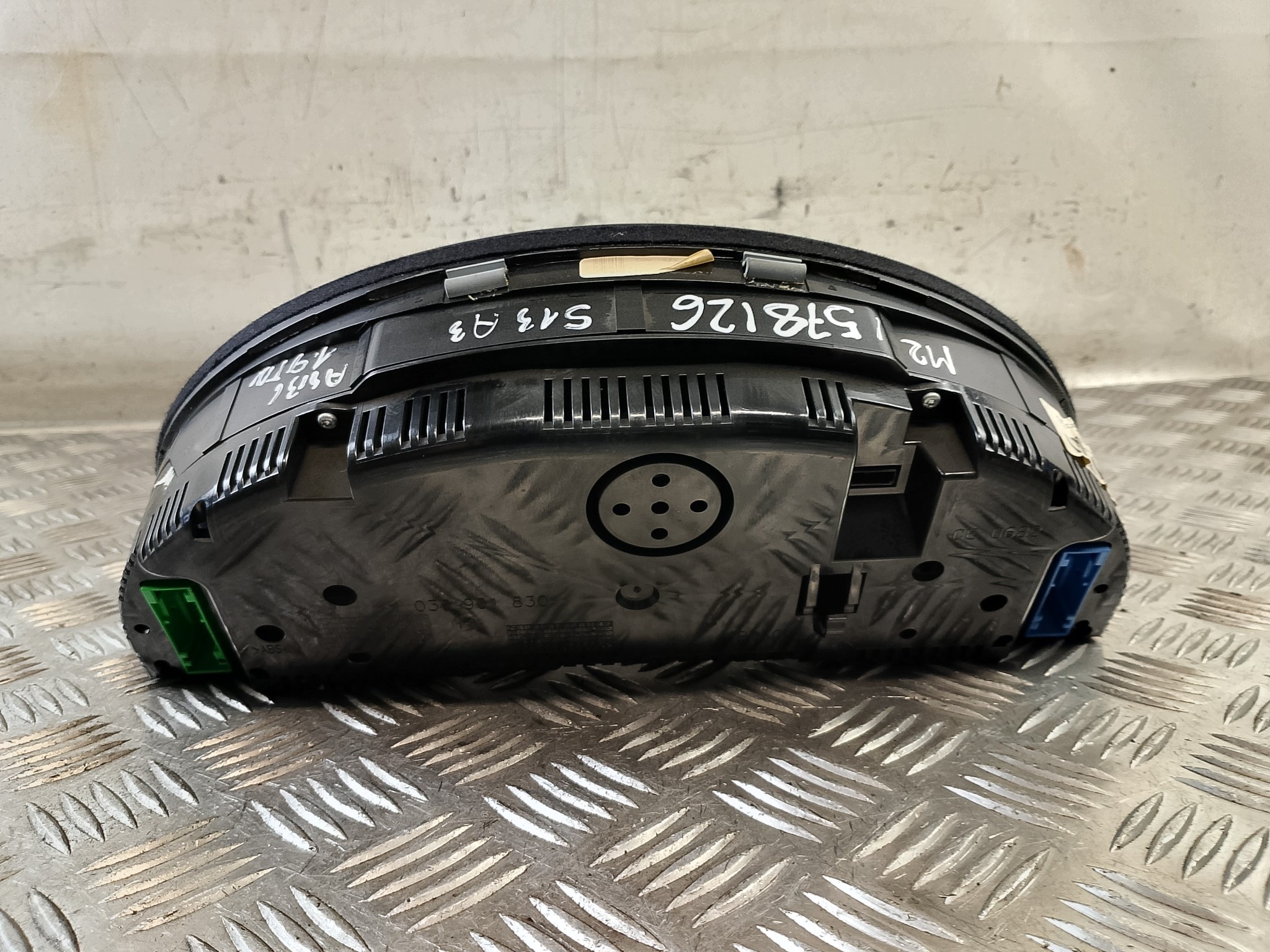 dials PREDKOSCIOMIERZ AUDI A4 B6 1.9 TDI 1036901830