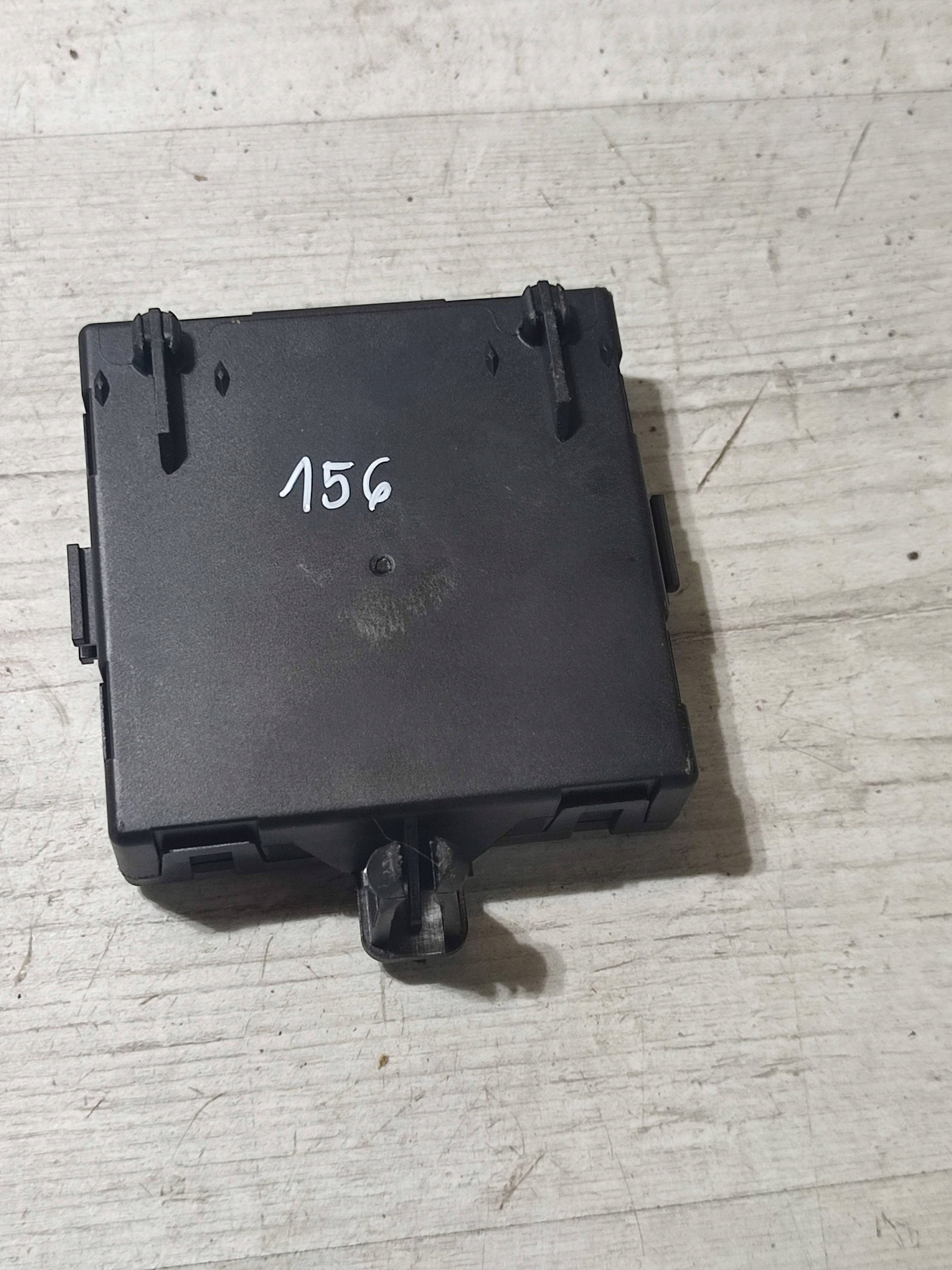 Mercedes-Benz GLA W156 2015 front side right control unit / module door