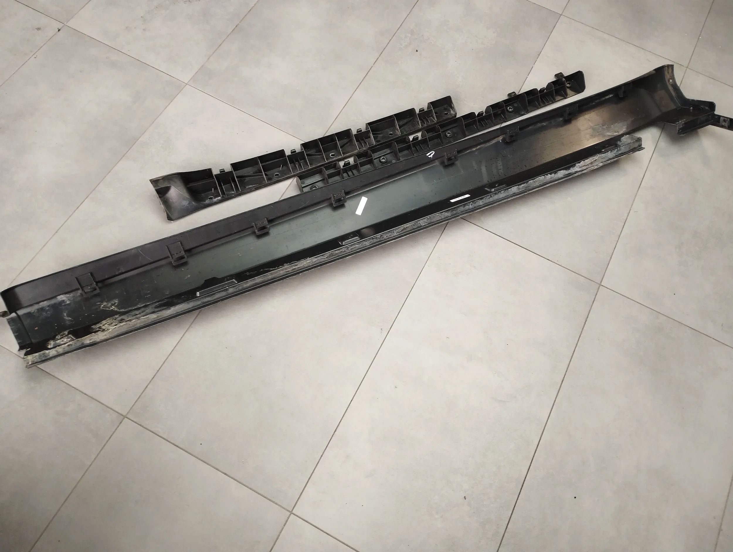 Mercedes ML W164 moulding threshold A1646900240