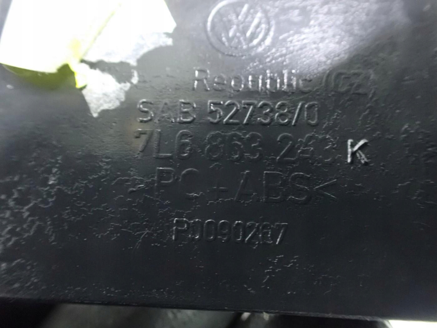 тунель подлокотник европа оригинал 7L6863243K vw TOUAREG и 7L 10R