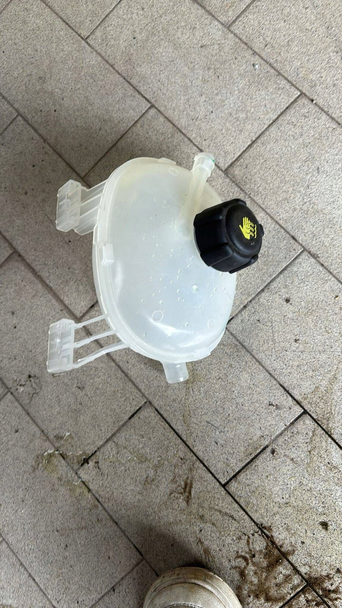 Réservoir eau Renault Espace VI Rafale 217111203R