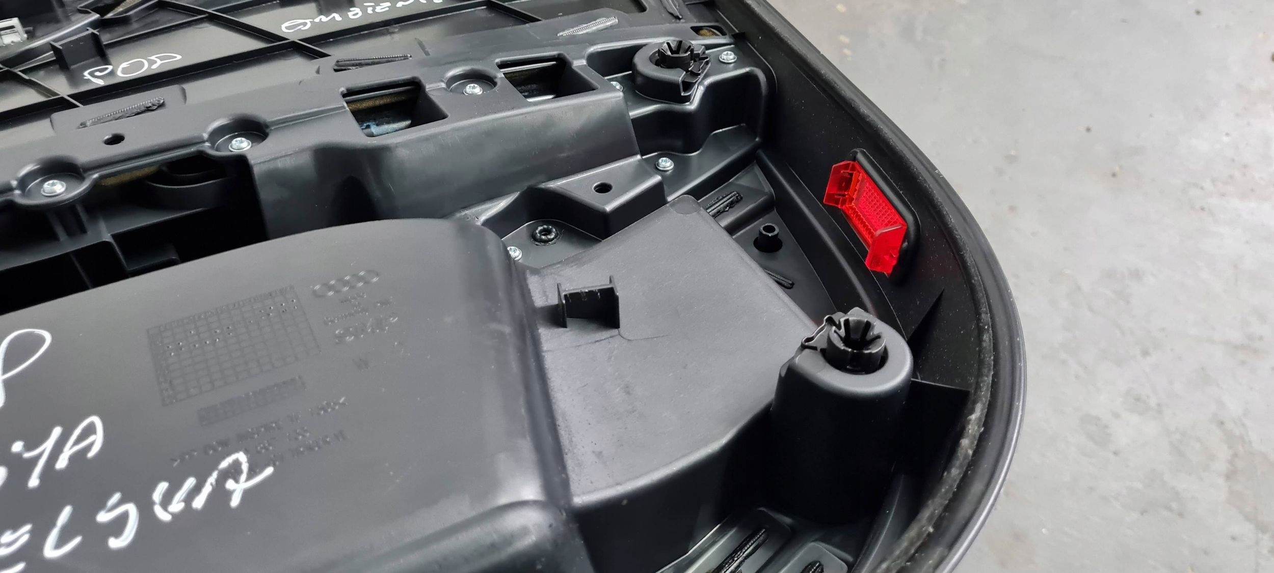 A4 B9 8W side door SLINE left left front ALCANTARA 8W0867133