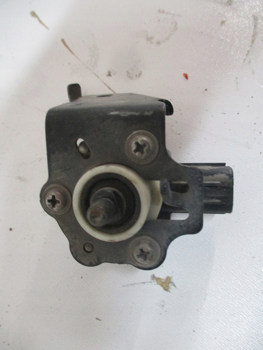 Sensor POZIOMOWANIA LEXUS 0J0721 B000242