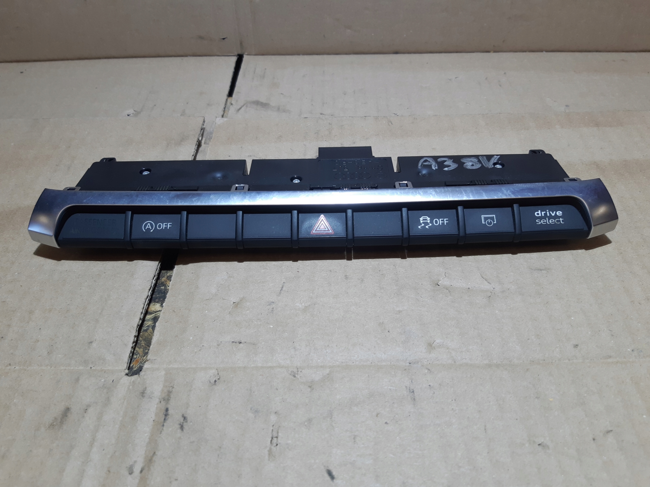 AUDI A3 8V Bedienteil PRZYCISKI 8V0925301BA