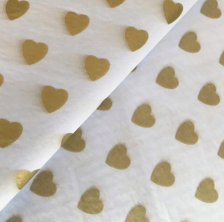 Zlaté srdce – ozdobný papír – 240 listů, 50 x 75 cm
