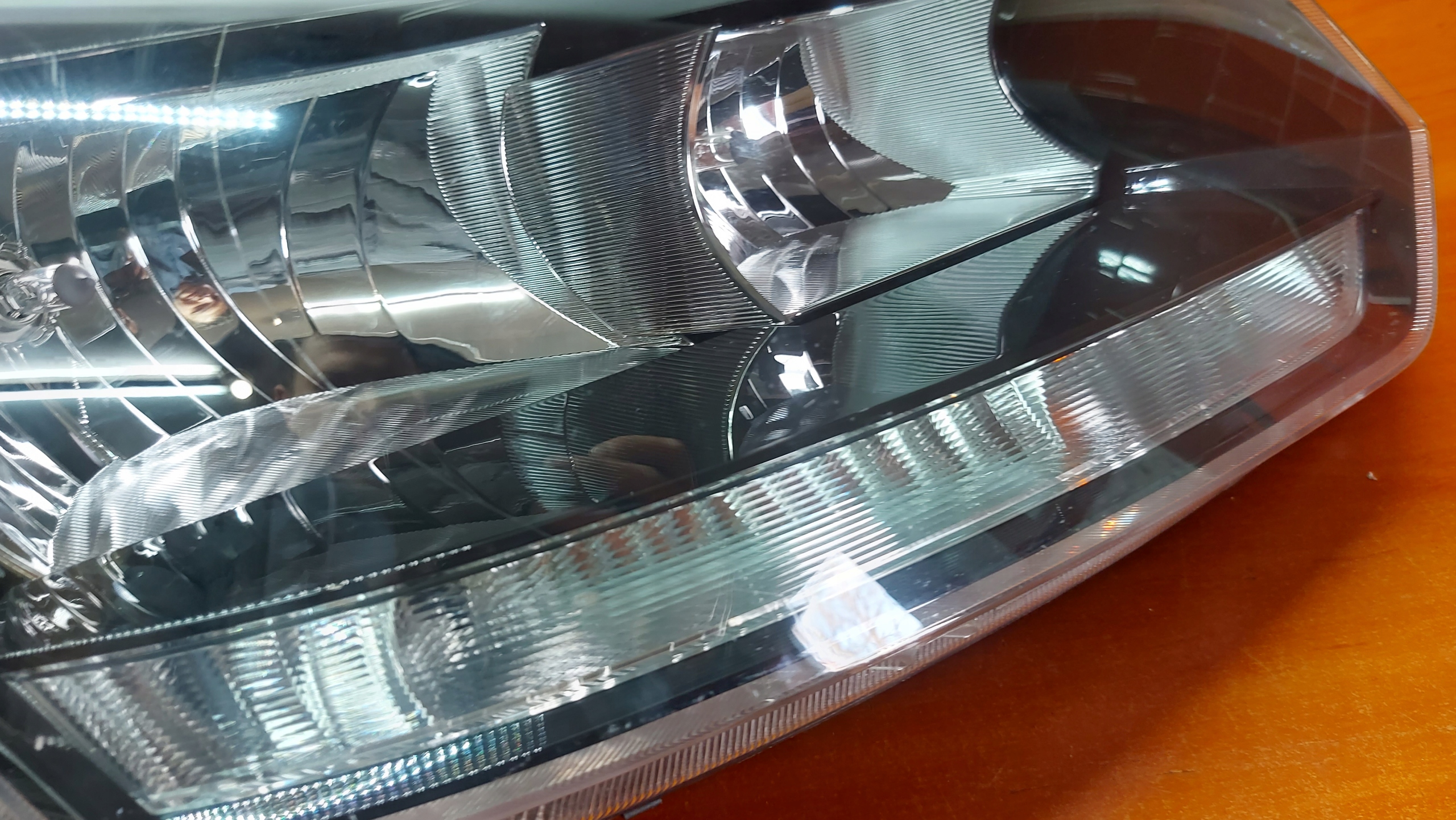 REFLEKTOR light right right front SKODA YETI 13-17
