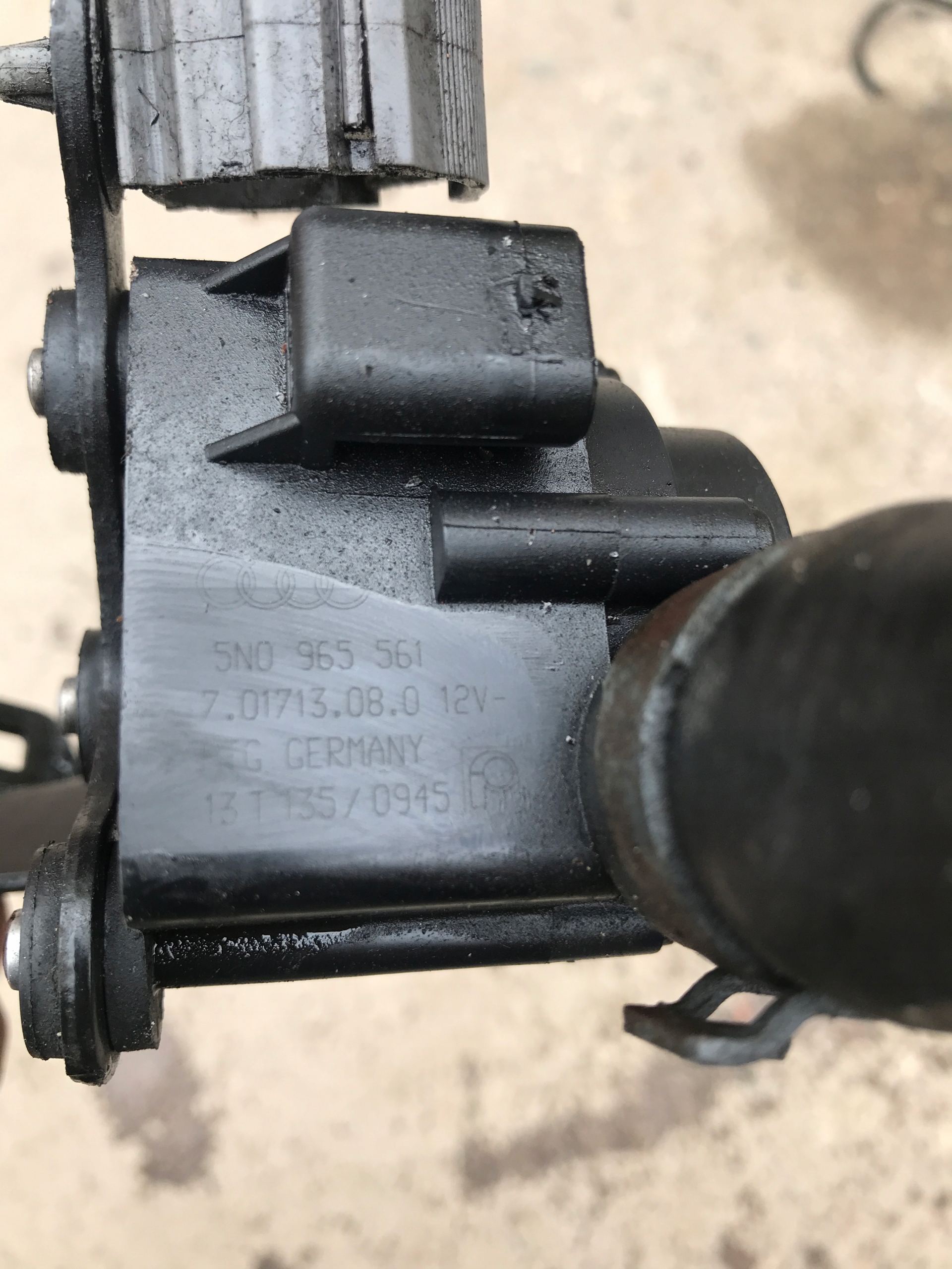 supplementary water pump TIGUAN 5N0965561
