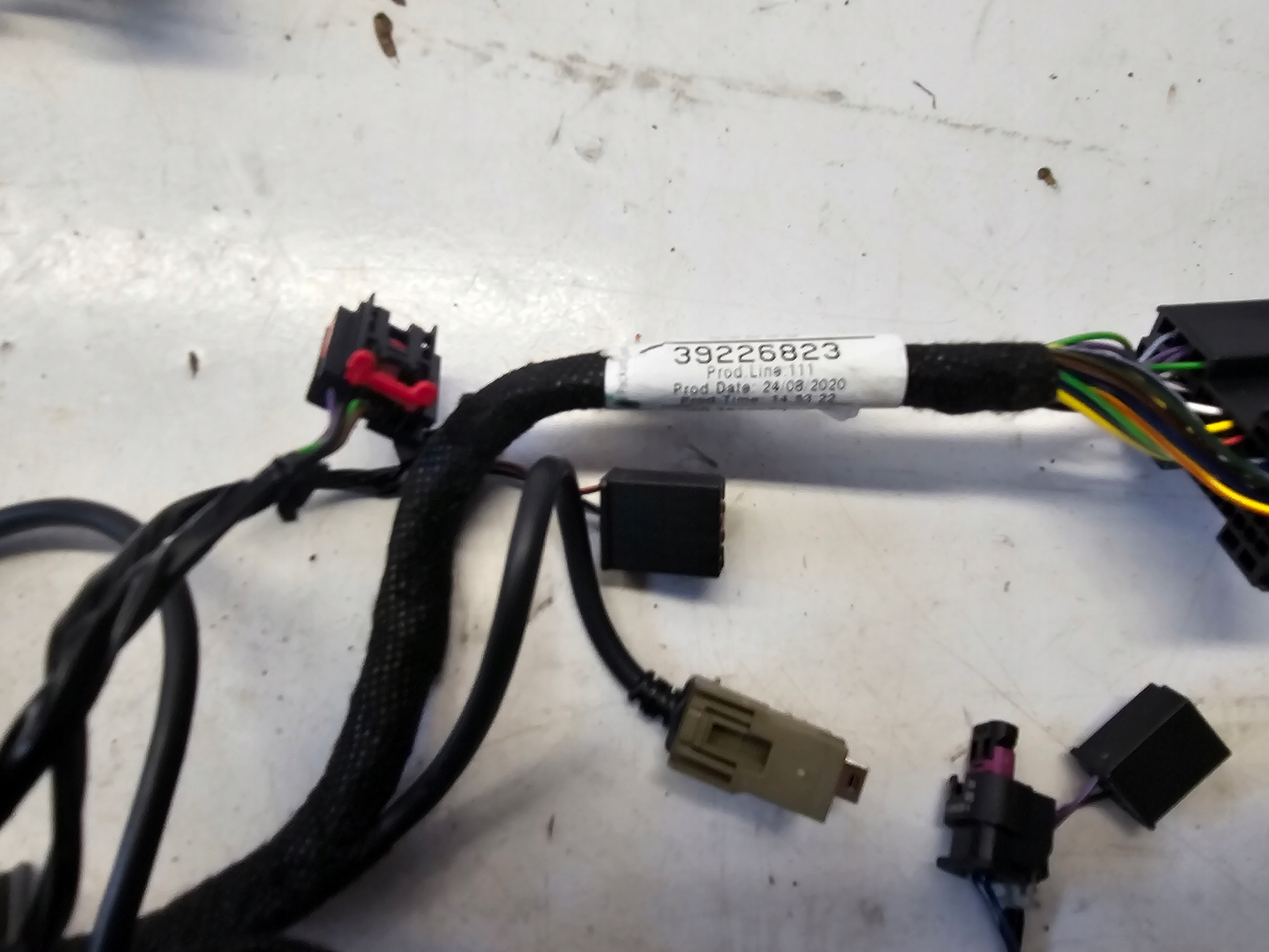 OPEL INSIGNIA B LIFT bundle wiring TUNELU 39226823