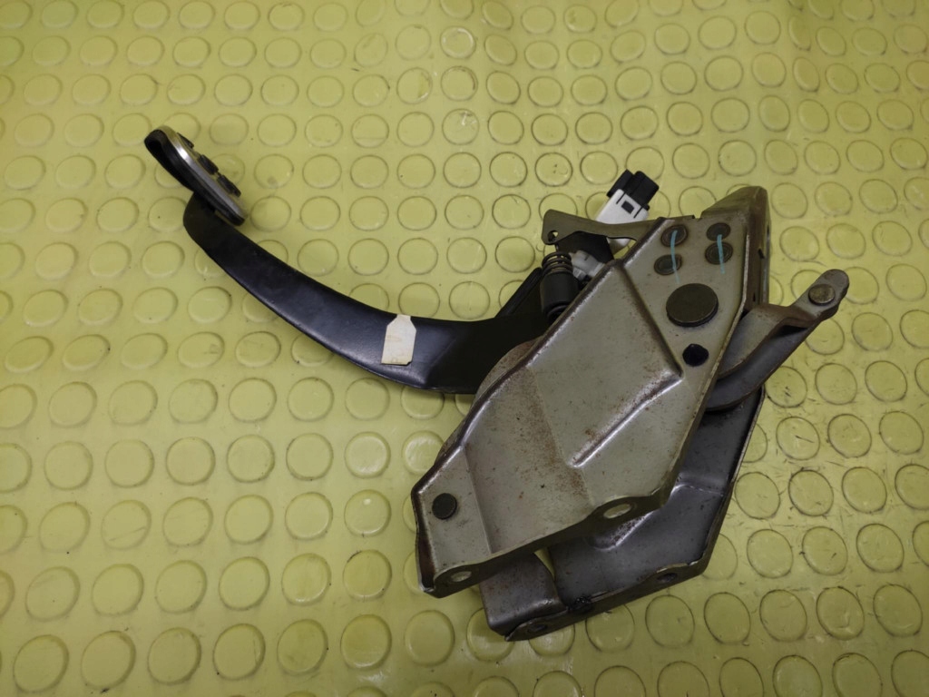 HONDA CIVIC VIII UFO PEDAL Bremse