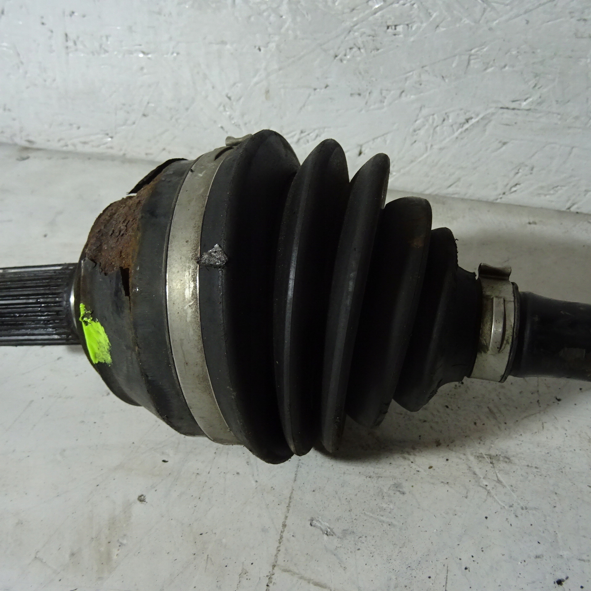 AUDI Q7 4L 3.0TDI semi-axis right front AUTOMAT
