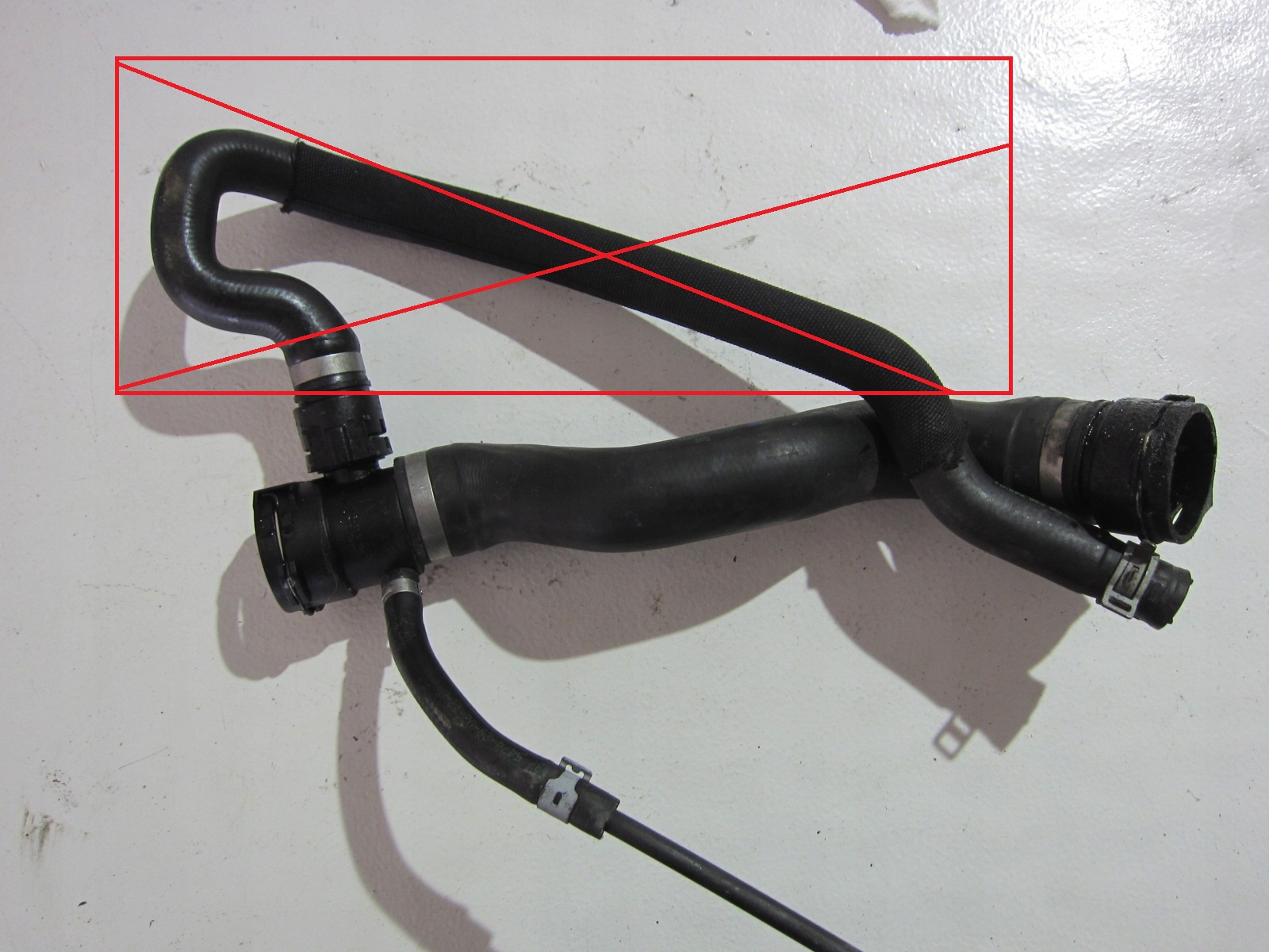 BMW F10 528 N20 шланг водопровід 7619684