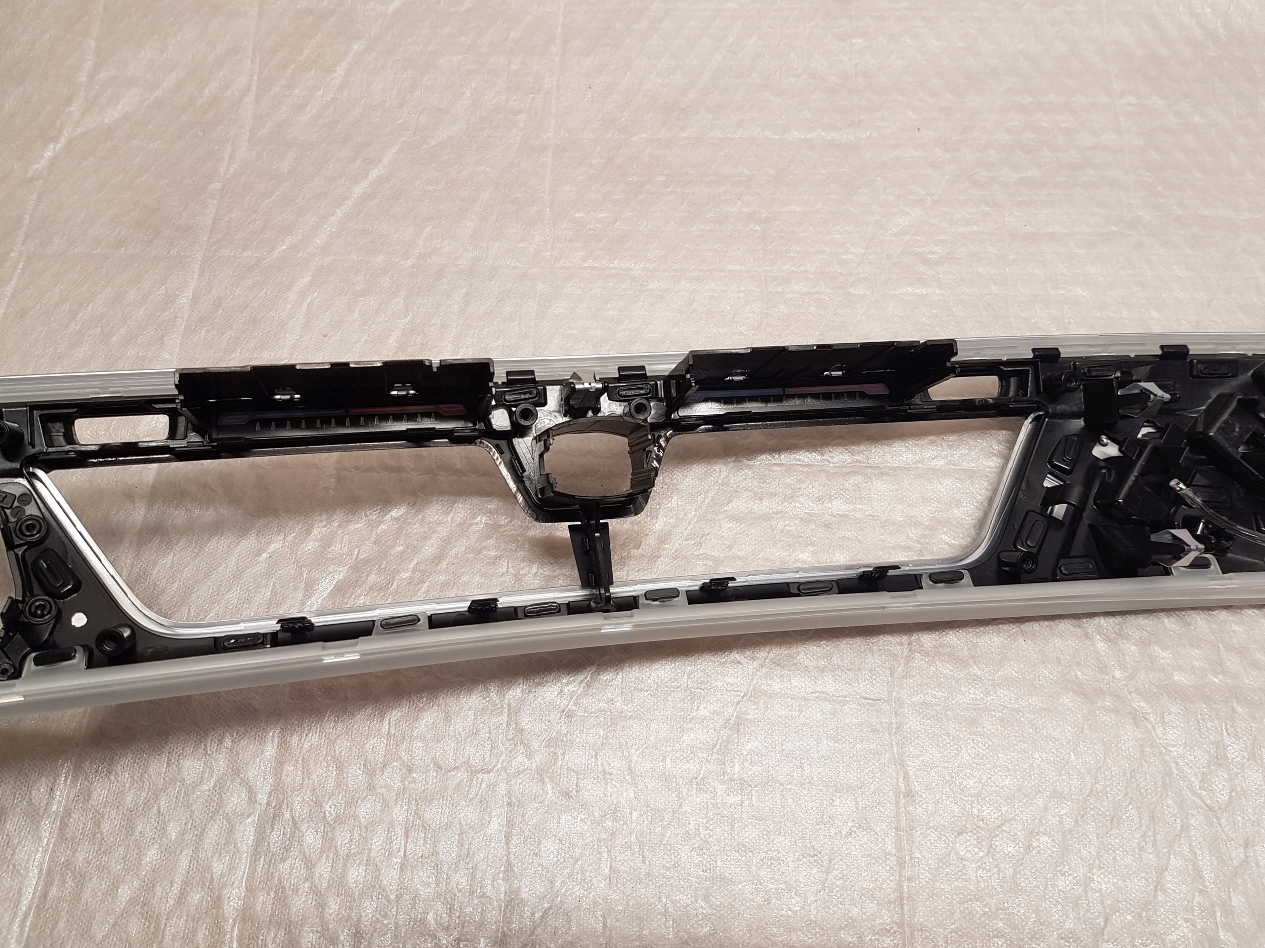 Moulage DEKOR Console BMW G11 G12 8077736