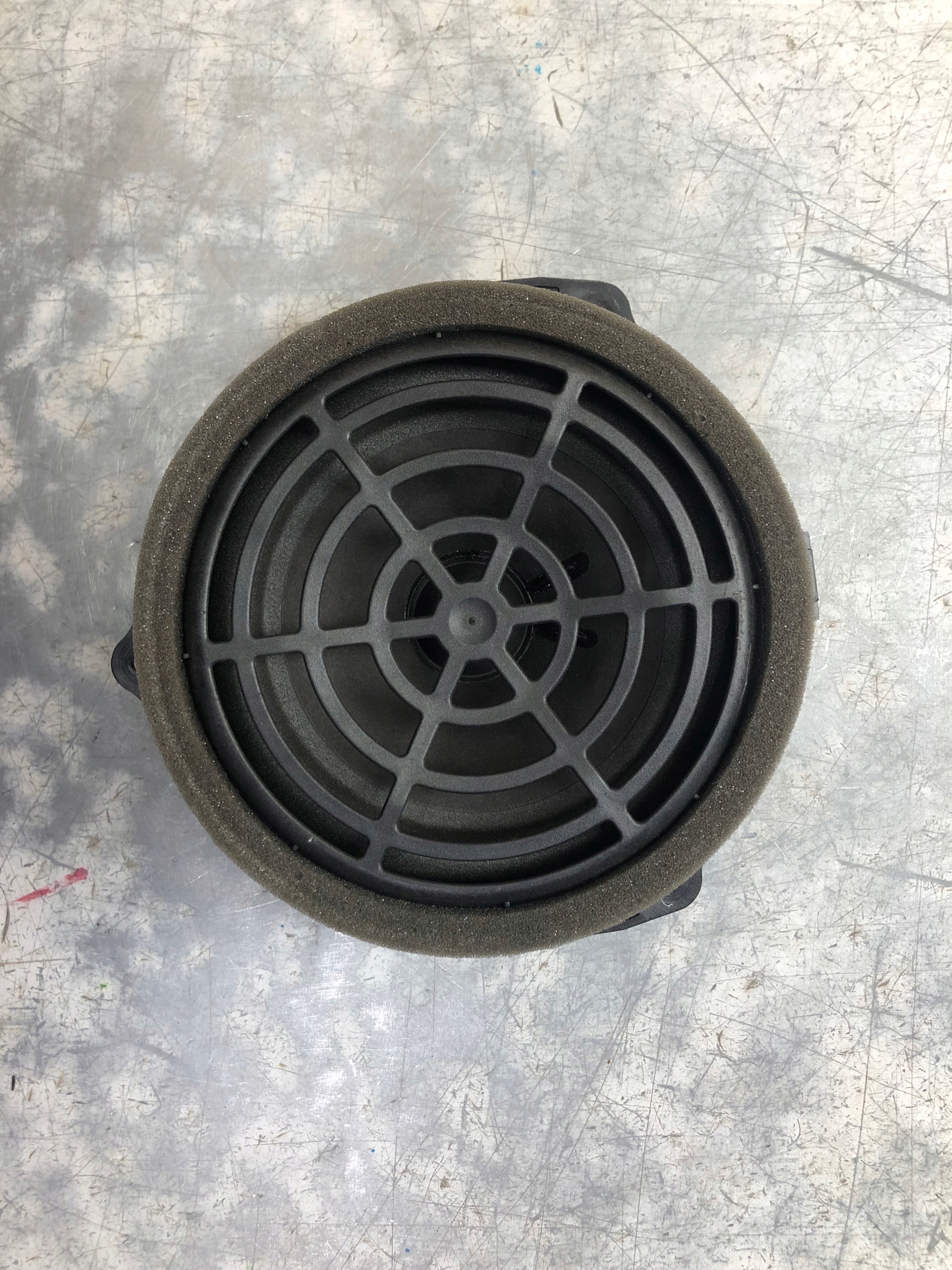 AUDI A6 C7 speaker door rear part BOSE 4G0035411