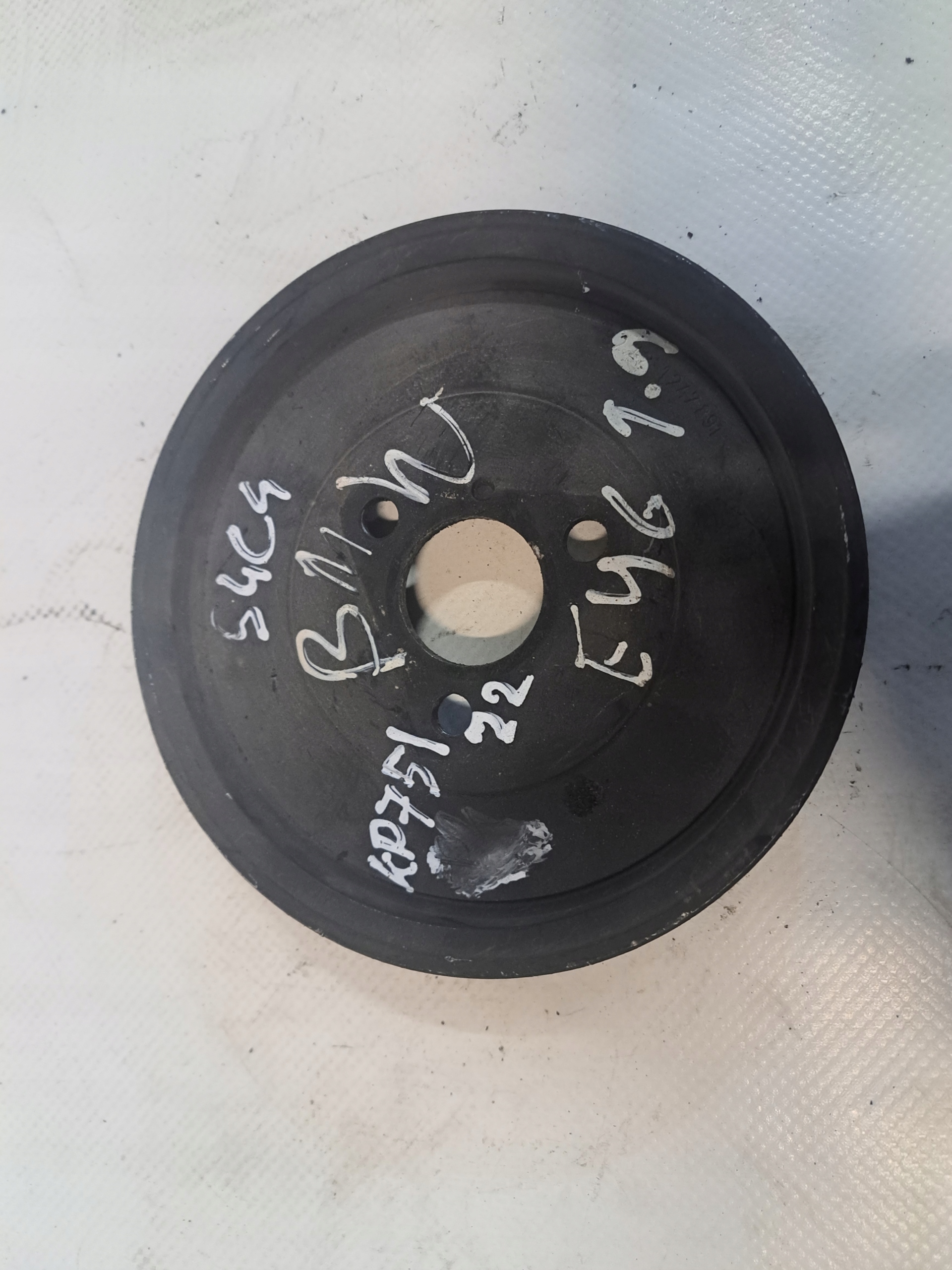 BMW E46 1.9 B and 1247891 pulley