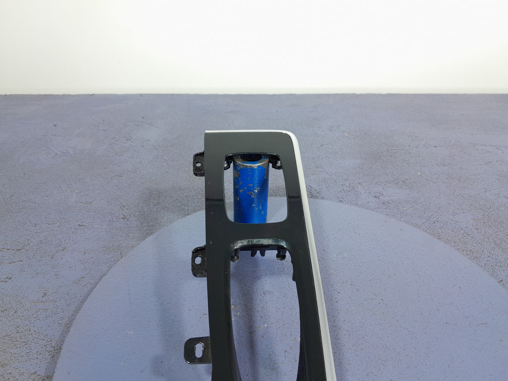 VOLVO XC60 II OSŁONA RAMKA OBUDOWA TUNELU ŚRODKOWEGO 31469435 Numer katalogowy części 31469435