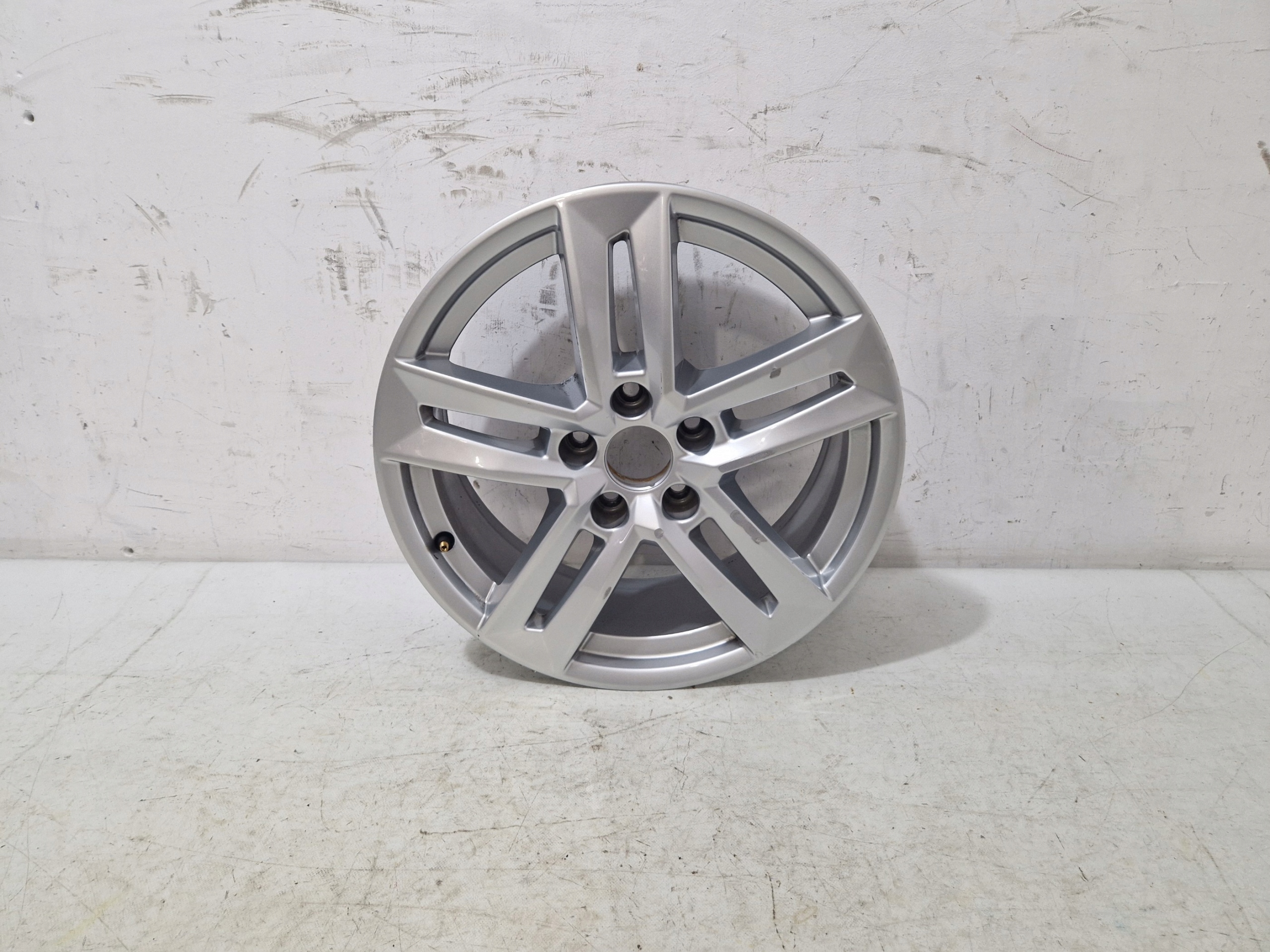 * disk hliníkový Audi 8W0601025P 7.0" x 17" 5x112 ET 42