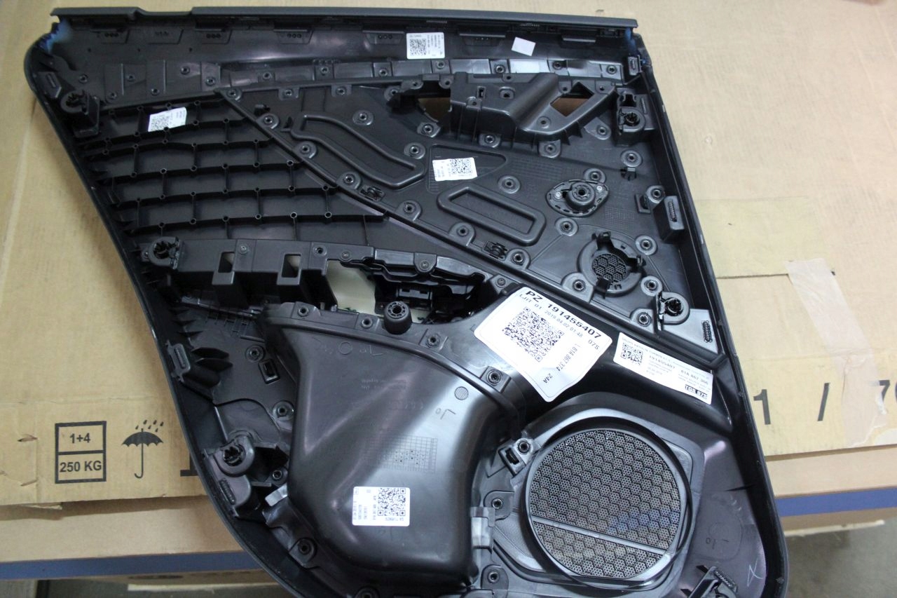 дверные карты Audi OE 81A867306