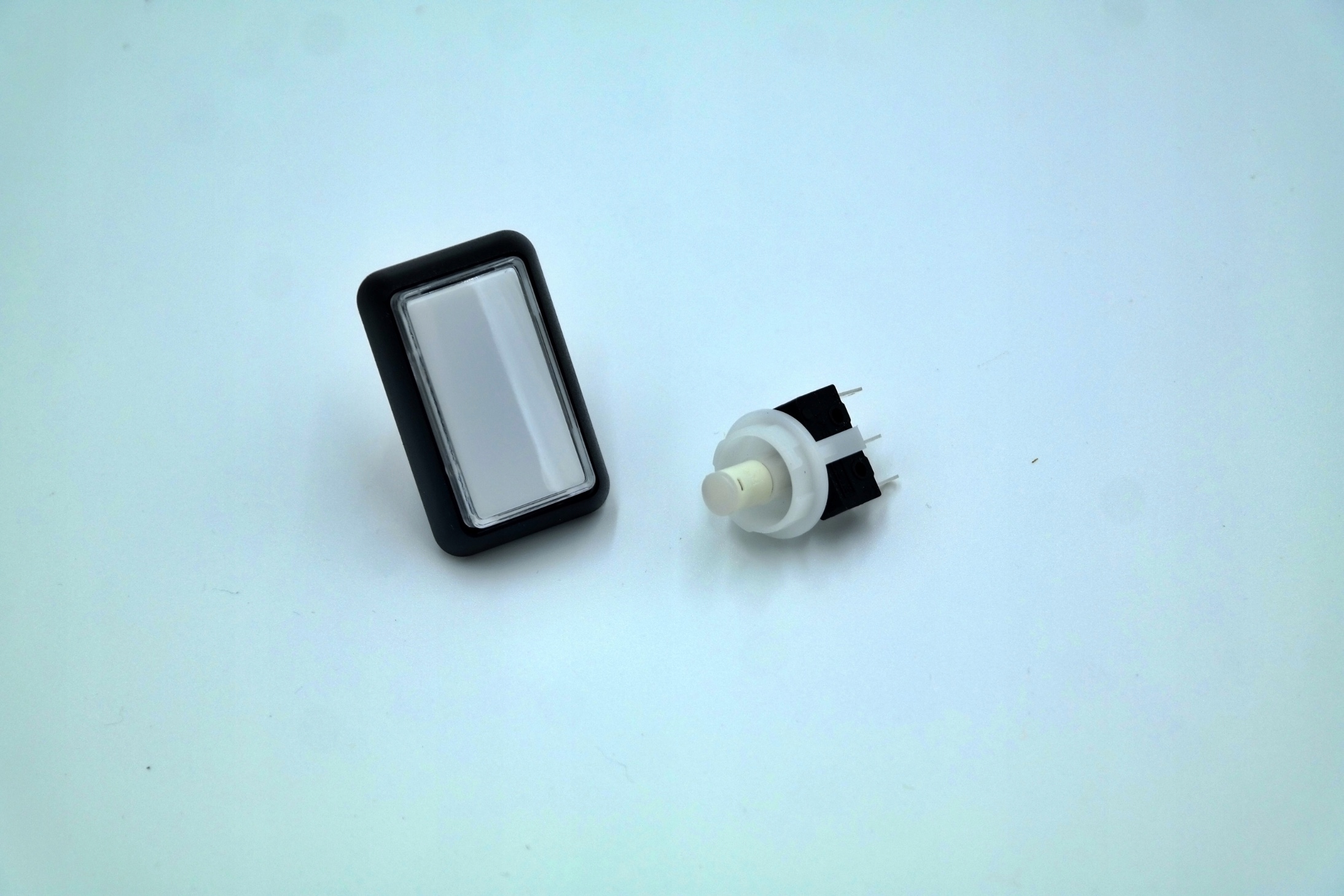 10 kusov Obdĺžnikové tlačidlo stlačené do automatov na hračky Pusher Boxer