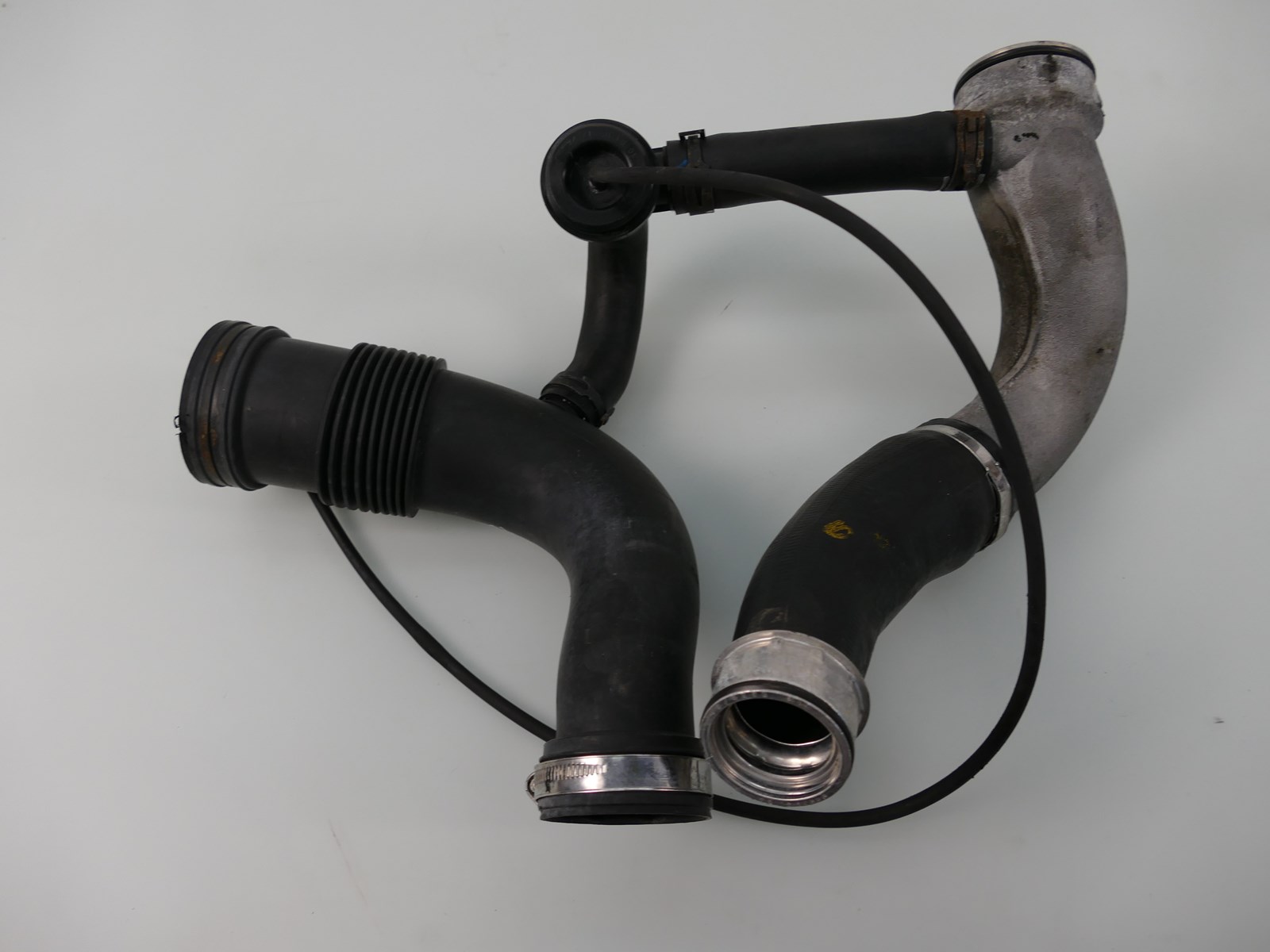 PORSCHE CAYENNE 9P 7L 4.5 T wiring air pipe