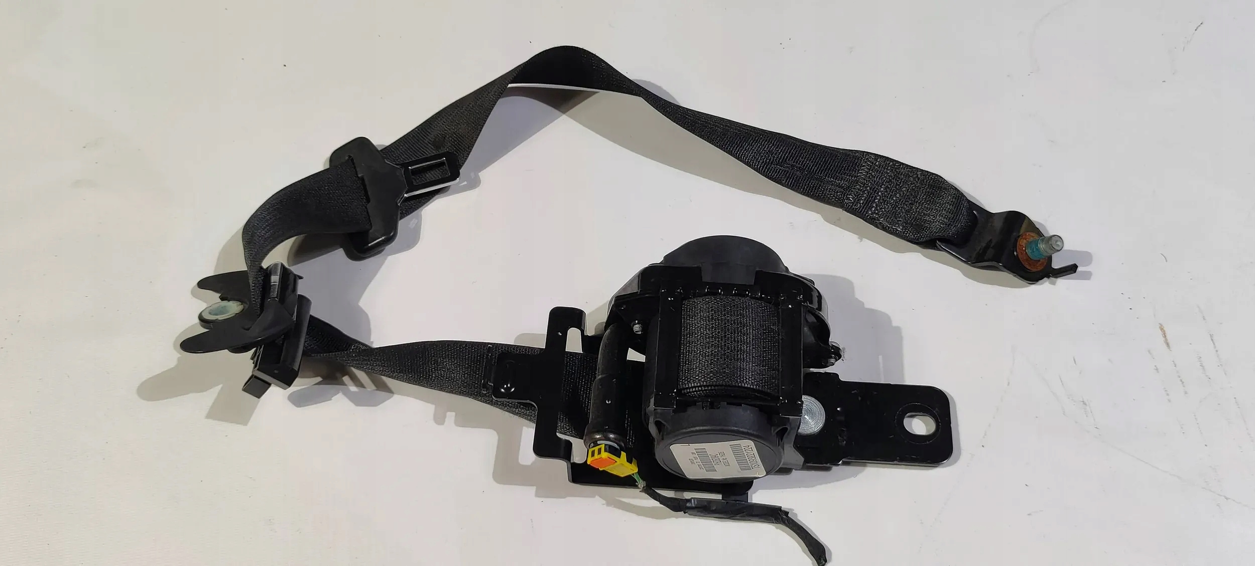 tension belt safety front front left Dodge Charger 2015
