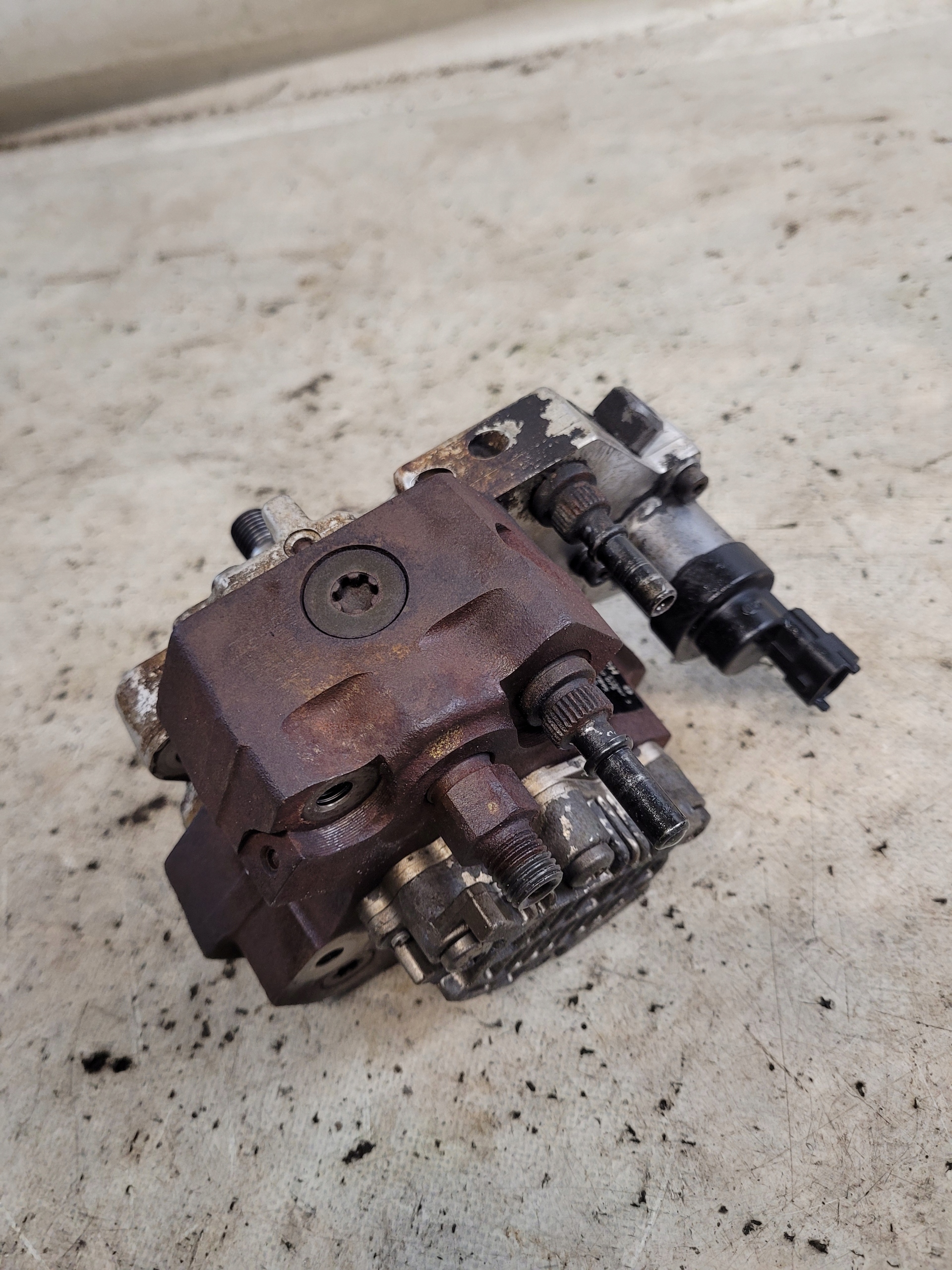 Einspritzpumpe OE 8200108225 MITSUBISHI CARISMA 1.9DI-D