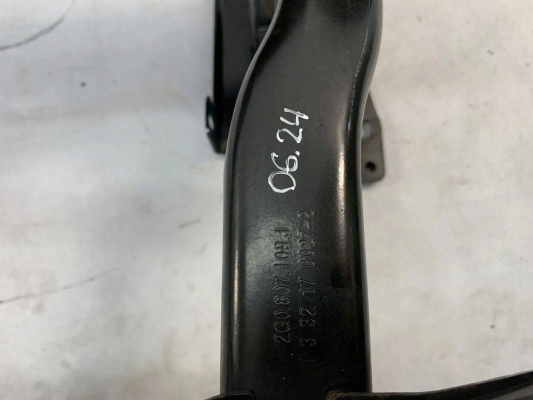 Volkswagen Polo 17r sider front front VW 2017 2G0807109J 06.24