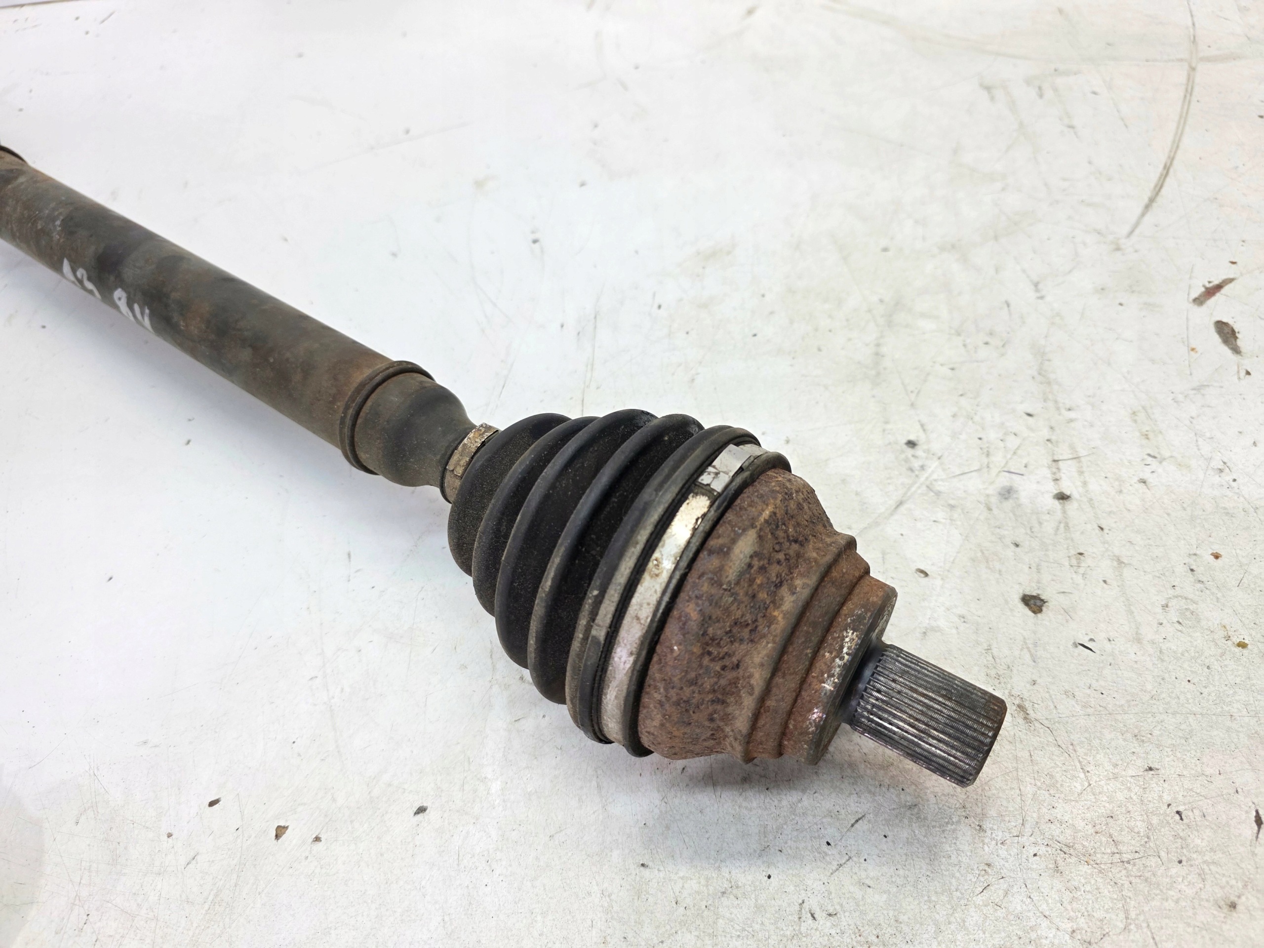 semi-axis right front AUDI A3 8V 2.0 TDI DSG 5Q0407272BT