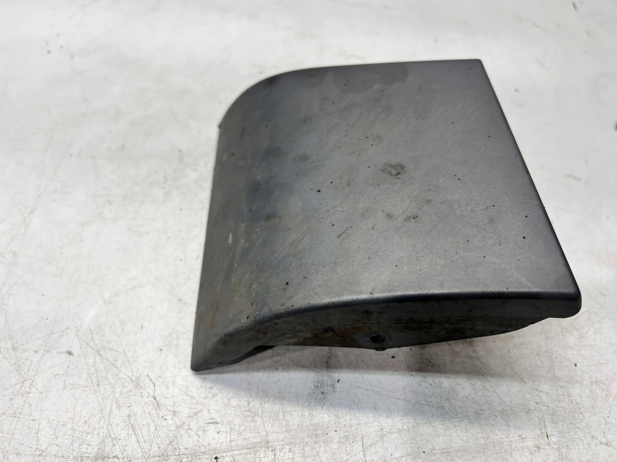 lišta Z blatníku pravý předek AUDI Q7 4L 4L0854960A