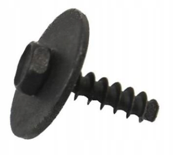 

Śruba M5 Mocowania Zderzaka Przód Discovery 3 DI