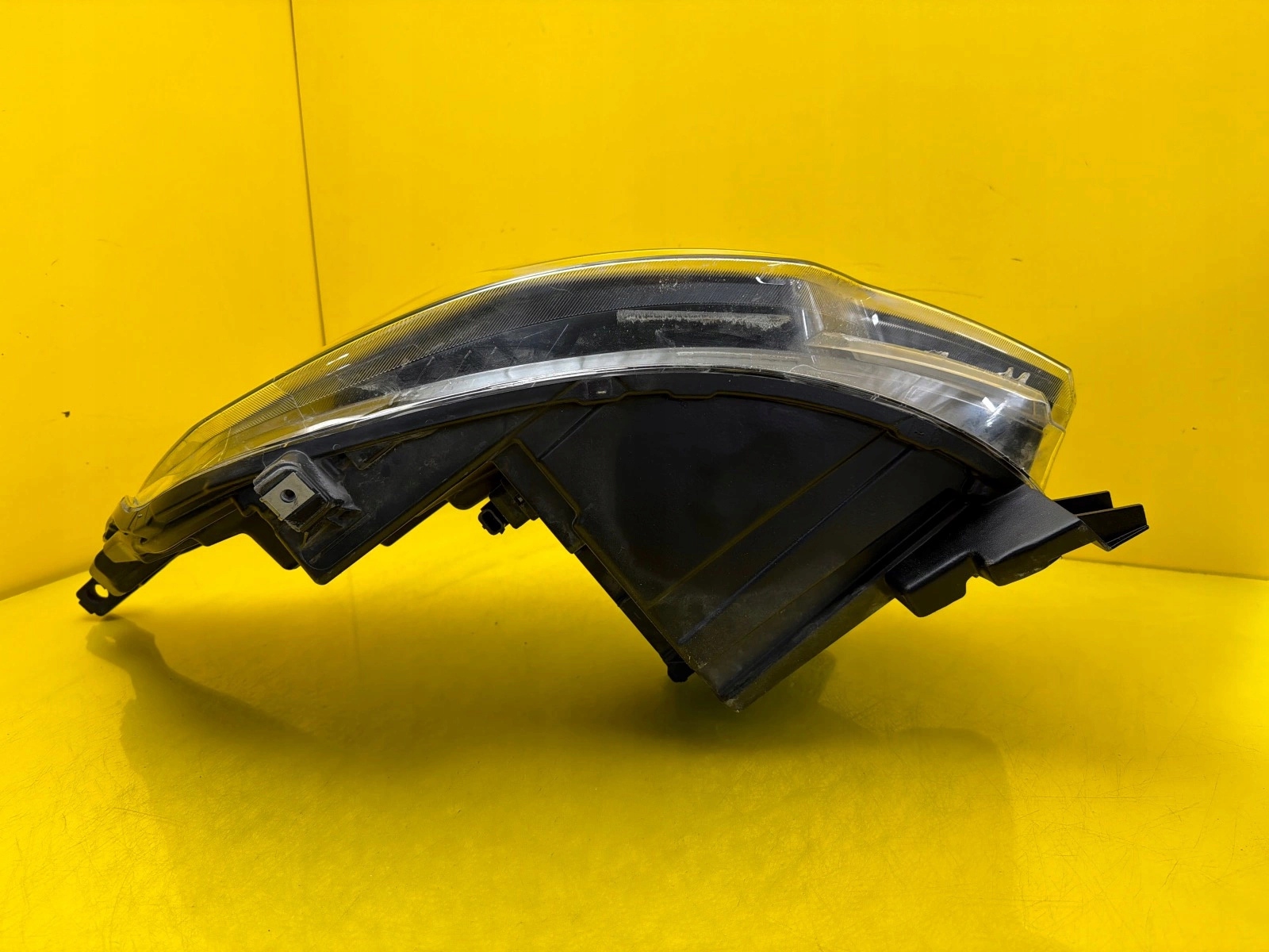 light right Renault Trafic IV Full Led 260102899R